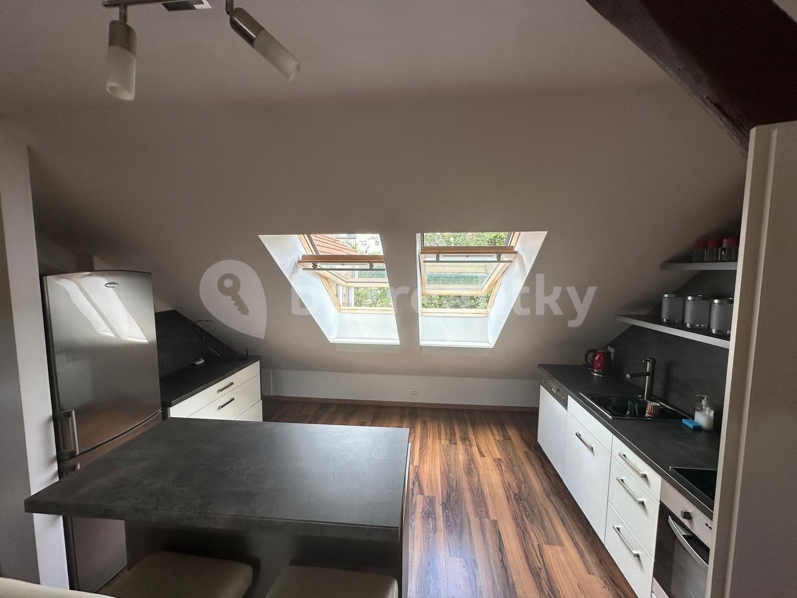 Prenájom bytu 2-izbový 47 m², Hradešínská, Praha, Praha Prenájom bytu 2-izbový 47 m², Hradešínská, Praha, Praha