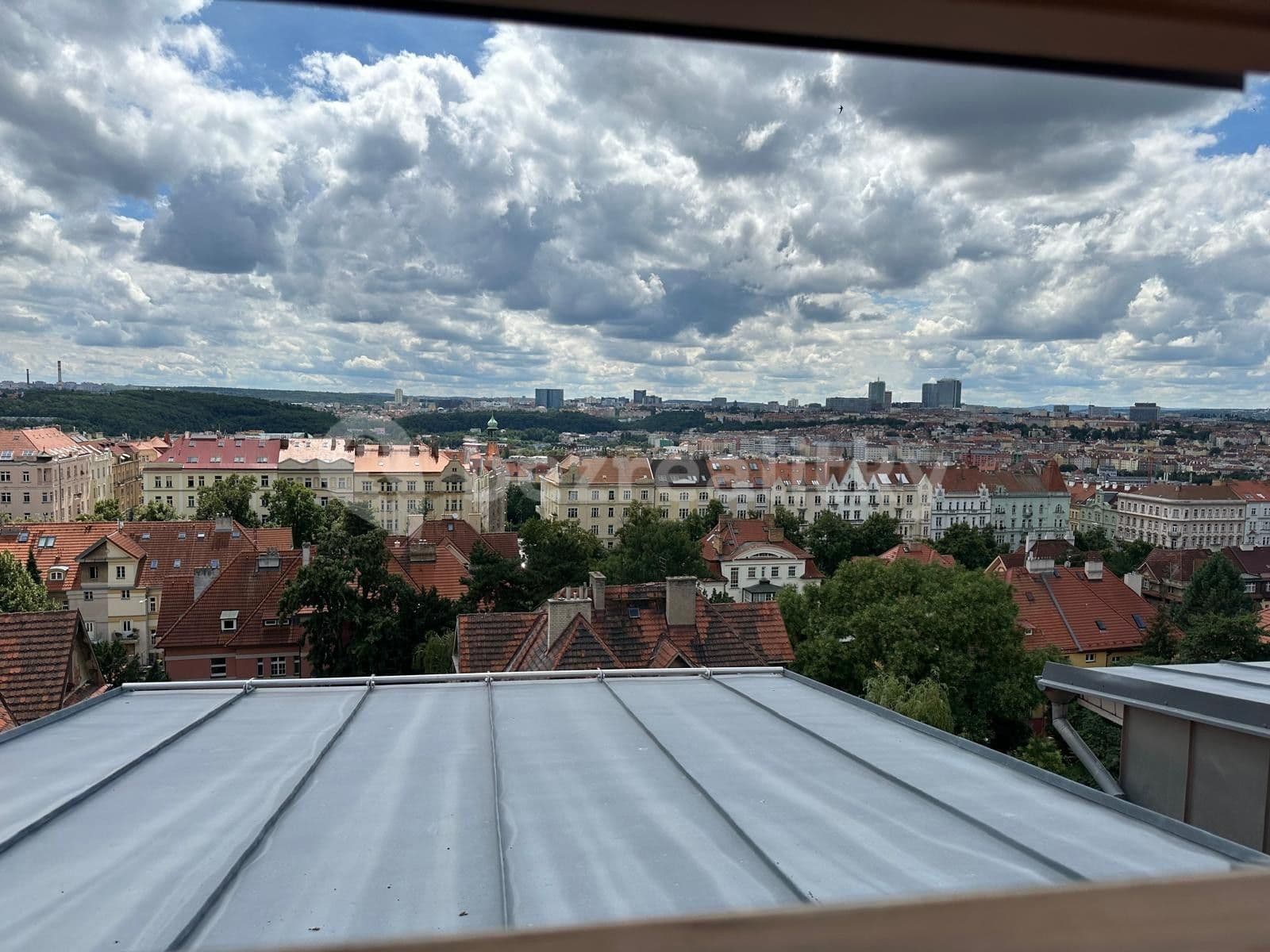 Prenájom bytu 2-izbový 47 m², Hradešínská, Praha, Praha Prenájom bytu 2-izbový 47 m², Hradešínská, Praha, Praha