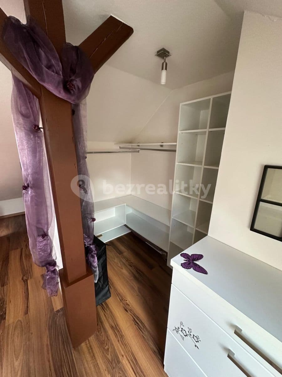 Prenájom bytu 2-izbový 47 m², Hradešínská, Praha, Praha Prenájom bytu 2-izbový 47 m², Hradešínská, Praha, Praha