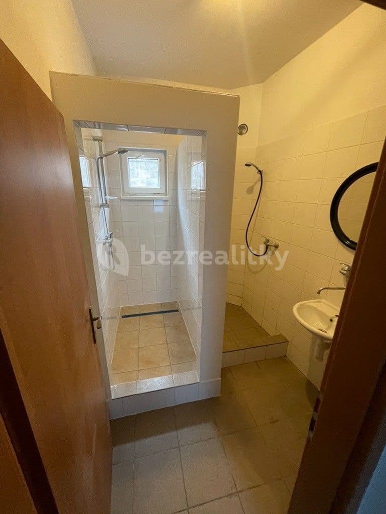 Prenájom bytu Garsoniéra 25 m², Hálkova, Přelouč, Pardubický kraj Prenájom bytu Garsoniéra 25 m², Hálkova, Přelouč, Pardubický kraj