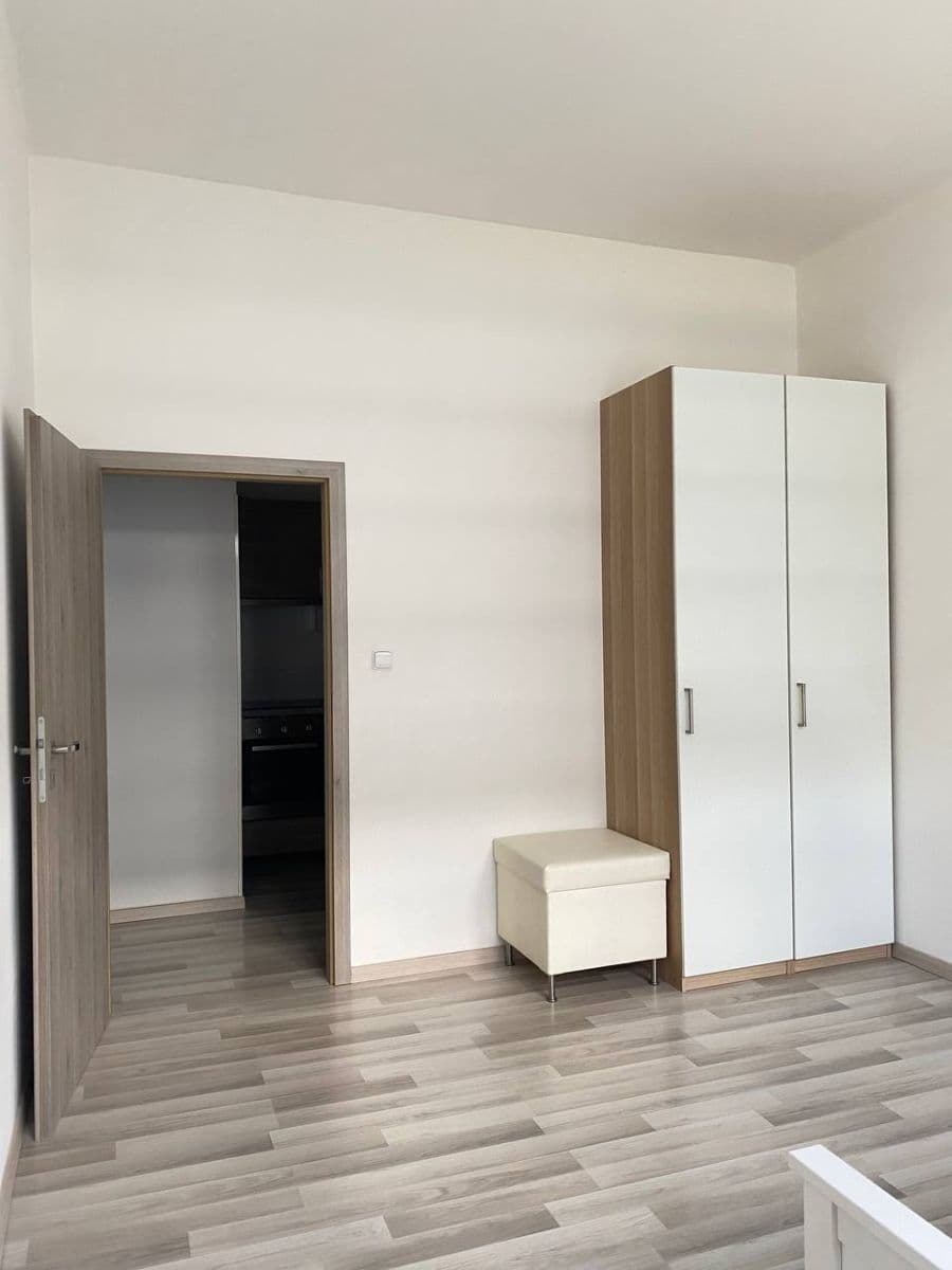 Prenájom bytu 2-izbový 62 m², 5. května, Praha, Praha Prenájom bytu 2-izbový 62 m², 5. května, Praha, Praha