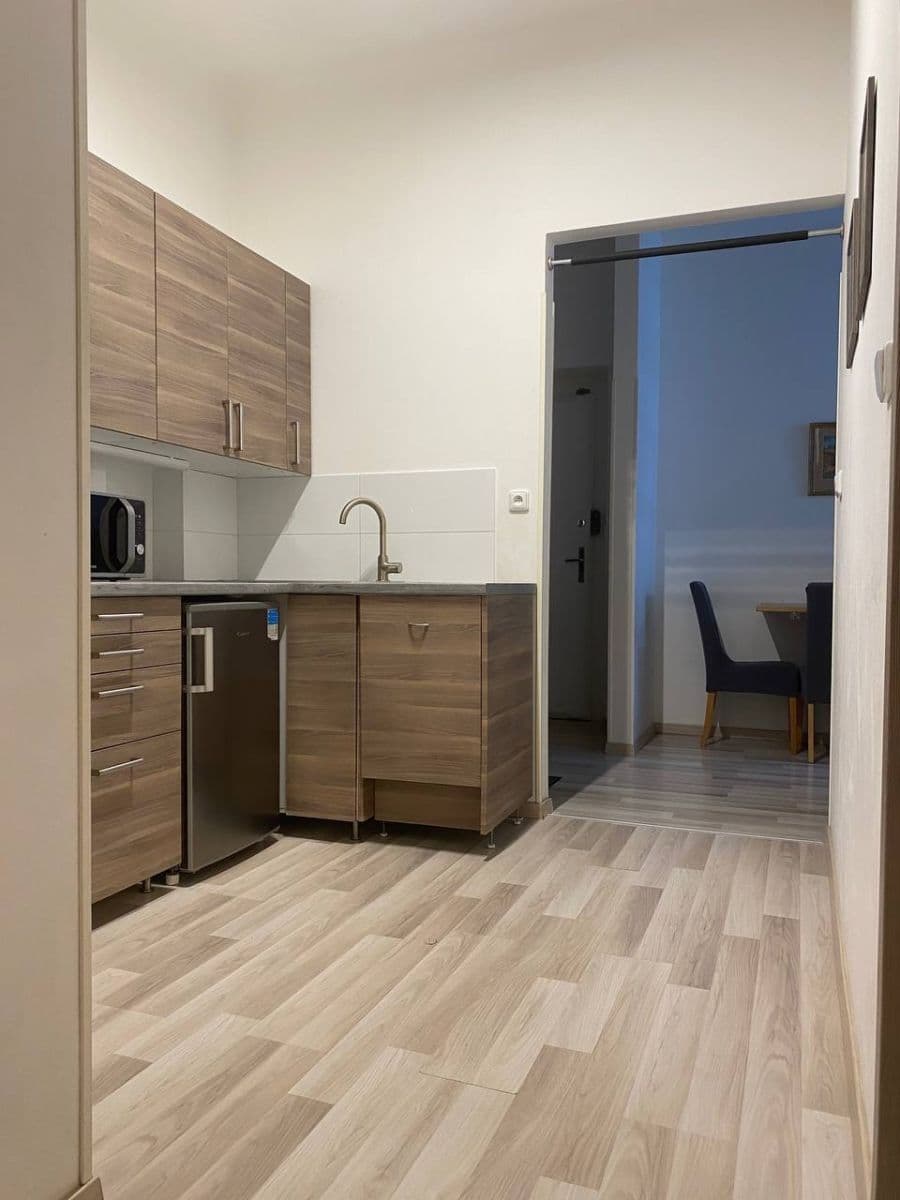 Prenájom bytu 2-izbový 62 m², 5. května, Praha, Praha Prenájom bytu 2-izbový 62 m², 5. května, Praha, Praha