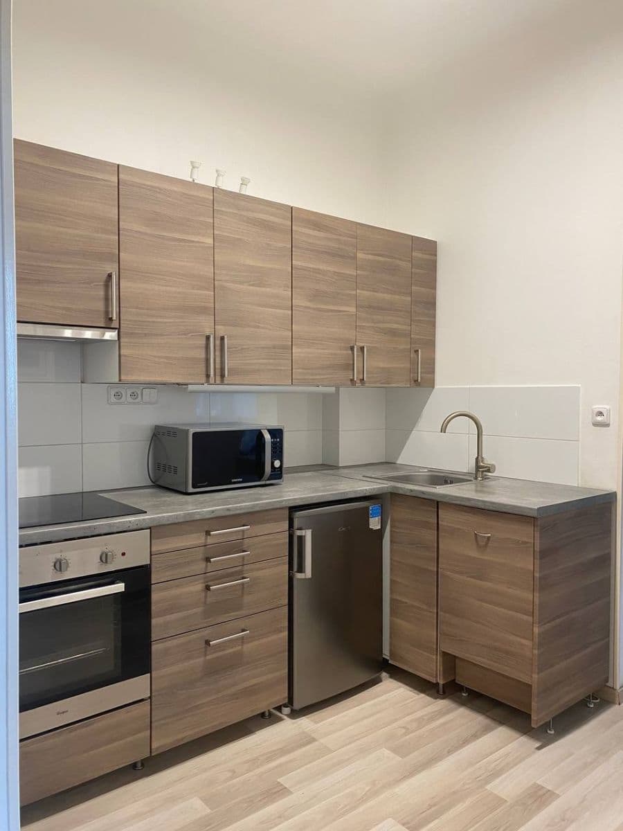 Prenájom bytu 2-izbový 62 m², 5. května, Praha, Praha Prenájom bytu 2-izbový 62 m², 5. května, Praha, Praha