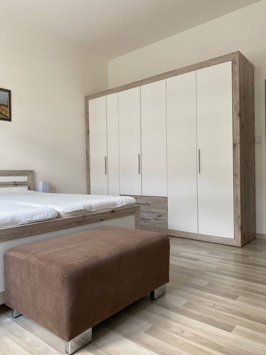 Prenájom bytu 2-izbový 62 m², 5. května, Praha, Praha Prenájom bytu 2-izbový 62 m², 5. května, Praha, Praha