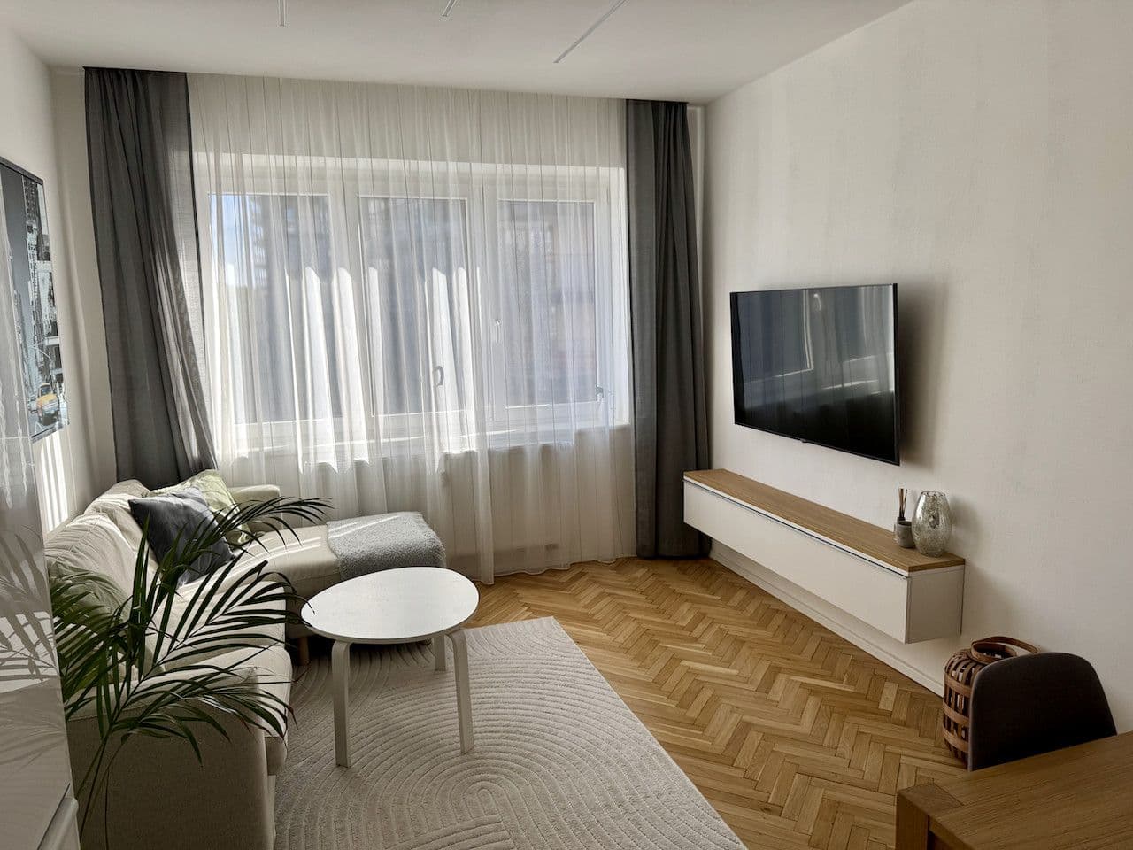 Prenájom bytu 66 m², Malešická, Praha, Praha Prenájom bytu 66 m², Malešická, Praha, Praha