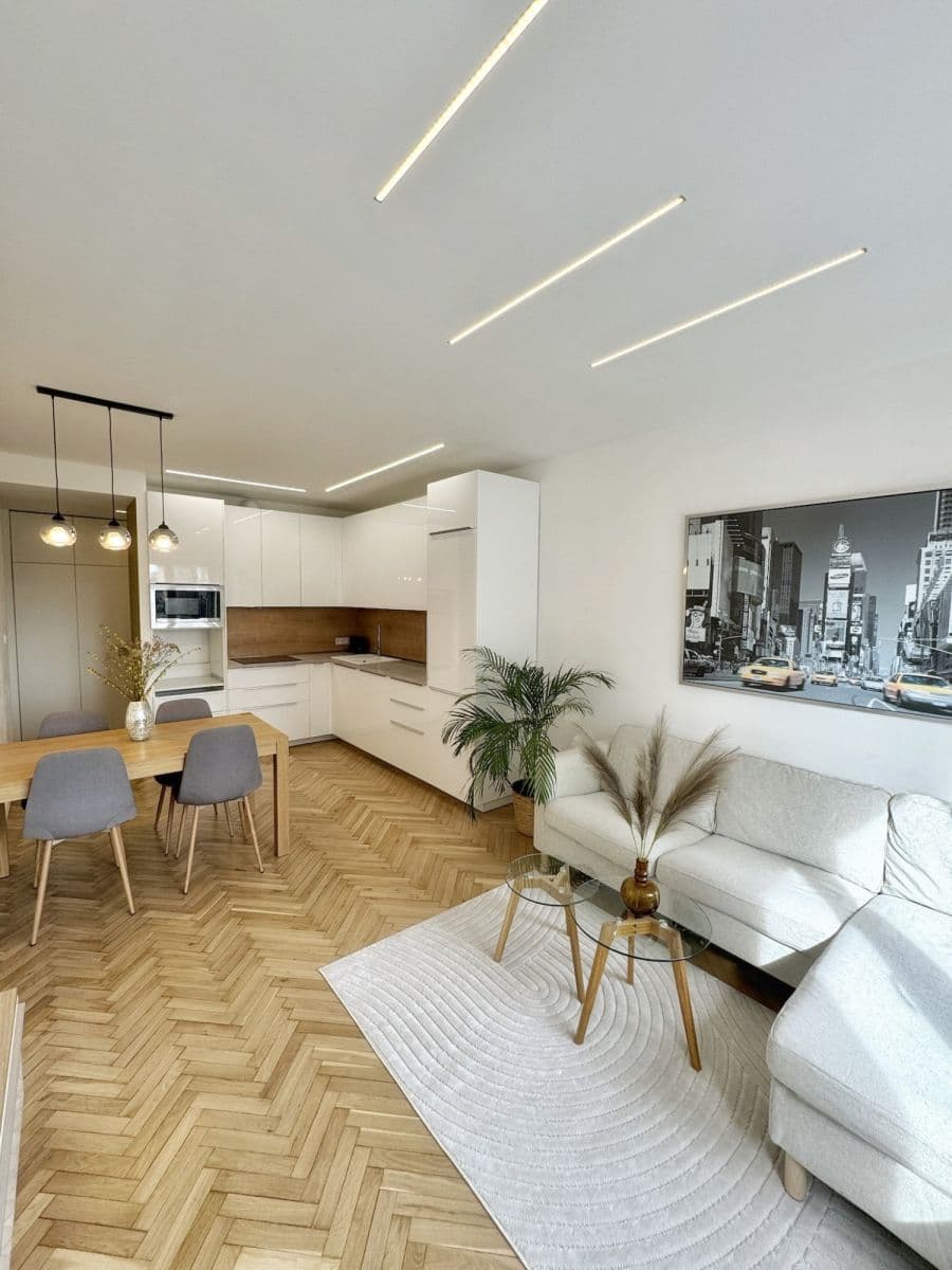Prenájom bytu 66 m², Malešická, Praha, Praha Prenájom bytu 66 m², Malešická, Praha, Praha