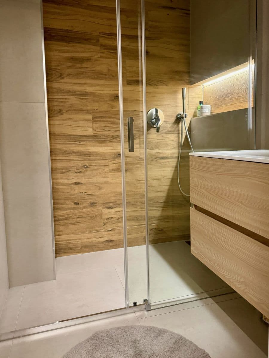 Prenájom bytu 66 m², Malešická, Praha, Praha Prenájom bytu 66 m², Malešická, Praha, Praha