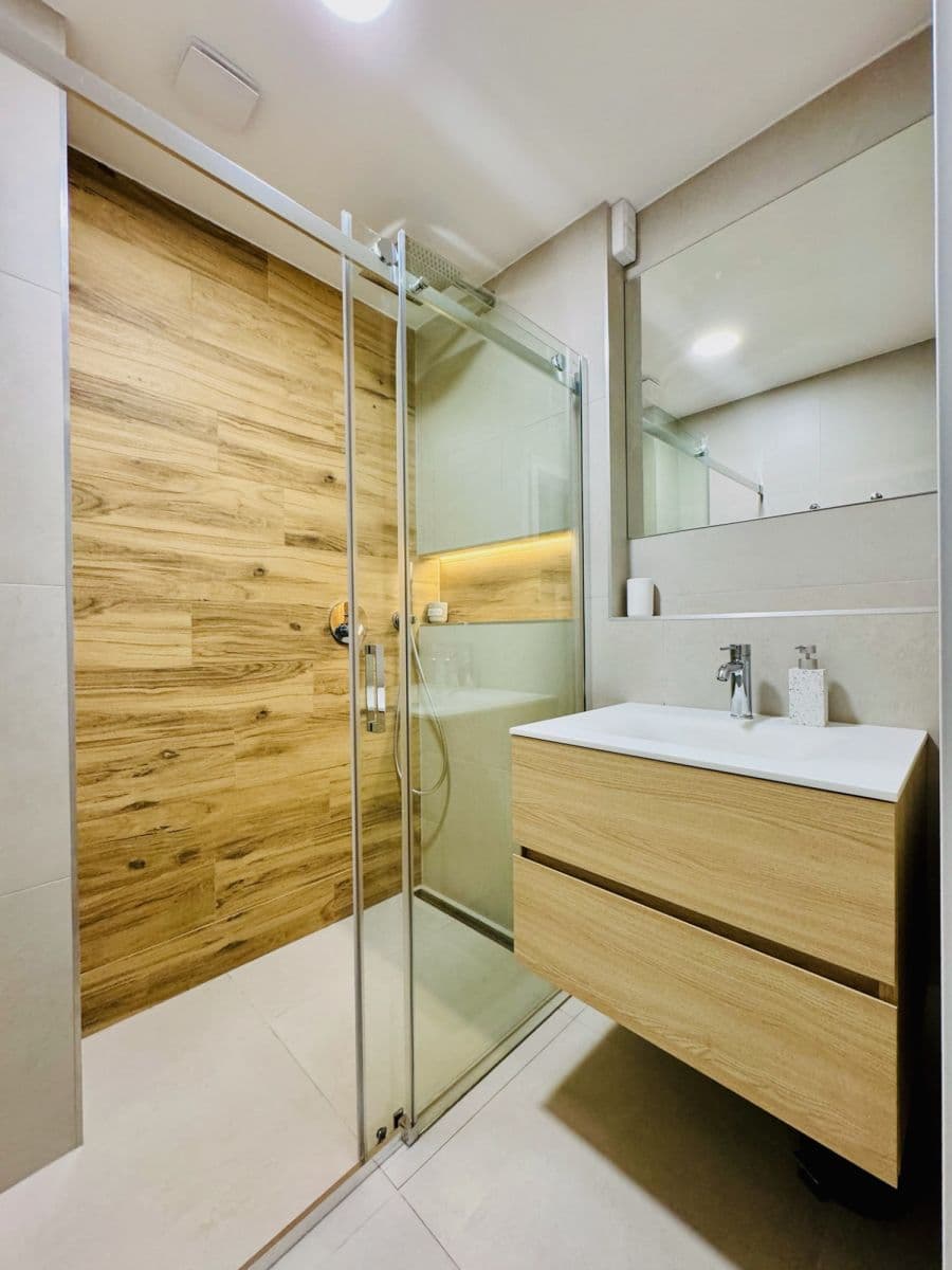 Prenájom bytu 66 m², Malešická, Praha, Praha Prenájom bytu 66 m², Malešická, Praha, Praha