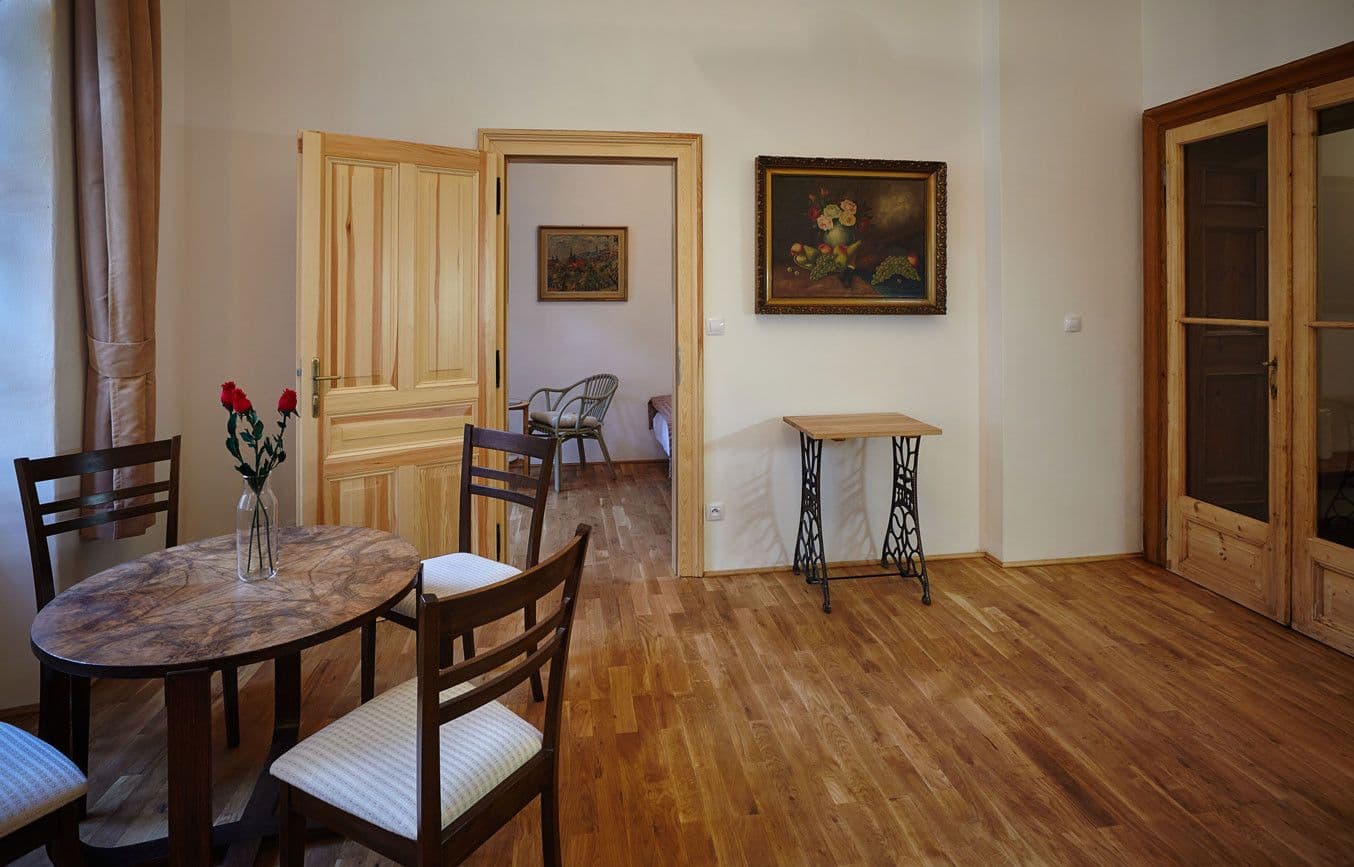 Prenájom bytu 46 m², Míšeňská, Praha, Praha Prenájom bytu 46 m², Míšeňská, Praha, Praha