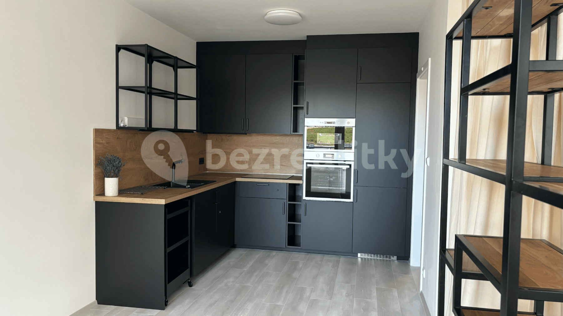 Prenájom bytu 2-izbový 43 m², Thomasova, Praha, Praha Prenájom bytu 2-izbový 43 m², Thomasova, Praha, Praha