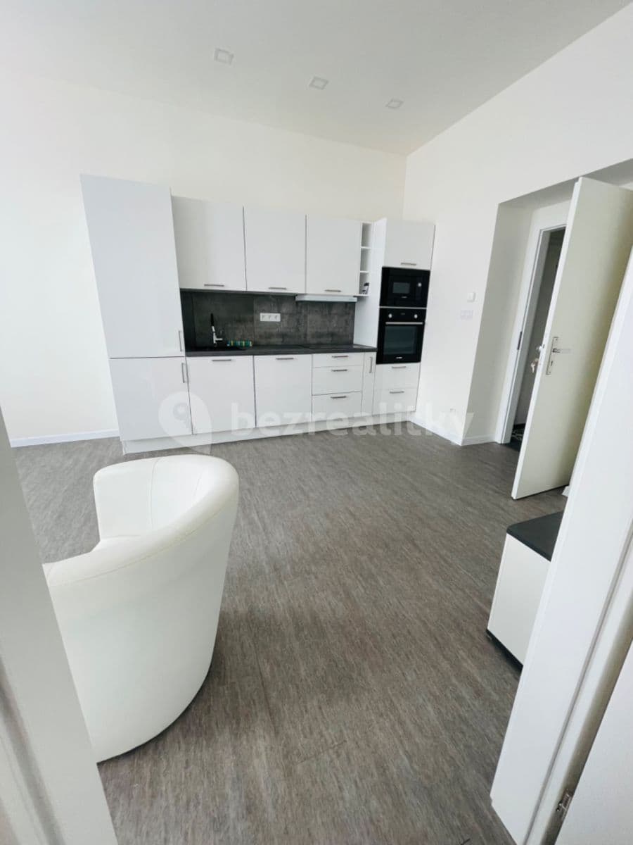 Prenájom bytu 2-izbový 45 m², Na Laurové, Praha, Praha Prenájom bytu 2-izbový 45 m², Na Laurové, Praha, Praha