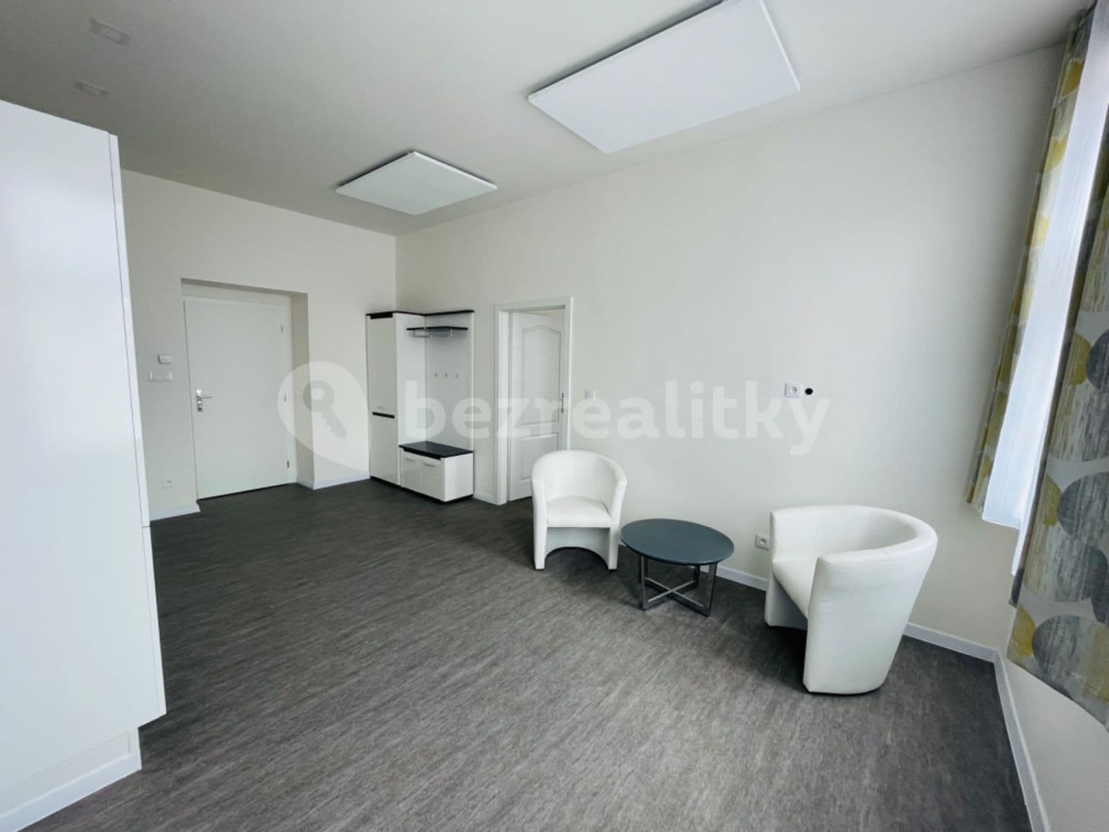 Prenájom bytu 2-izbový 45 m², Na Laurové, Praha, Praha Prenájom bytu 2-izbový 45 m², Na Laurové, Praha, Praha