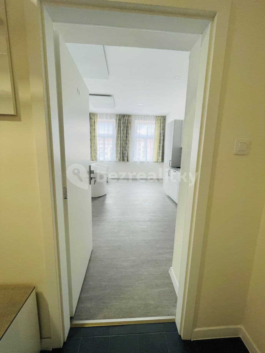 Prenájom bytu 2-izbový 45 m², Na Laurové, Praha, Praha Prenájom bytu 2-izbový 45 m², Na Laurové, Praha, Praha