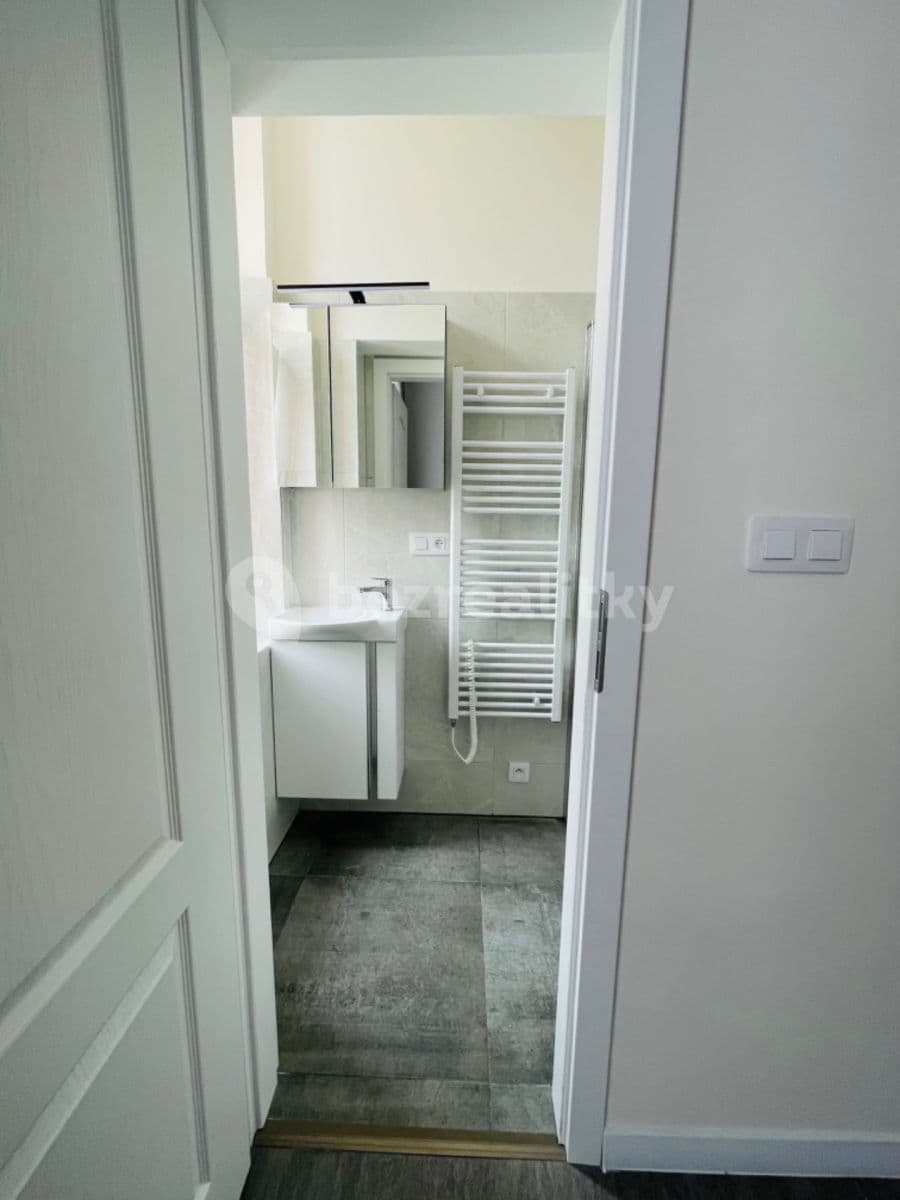 Prenájom bytu 2-izbový 40 m², Na Laurové, Praha, Praha Prenájom bytu 2-izbový 40 m², Na Laurové, Praha, Praha