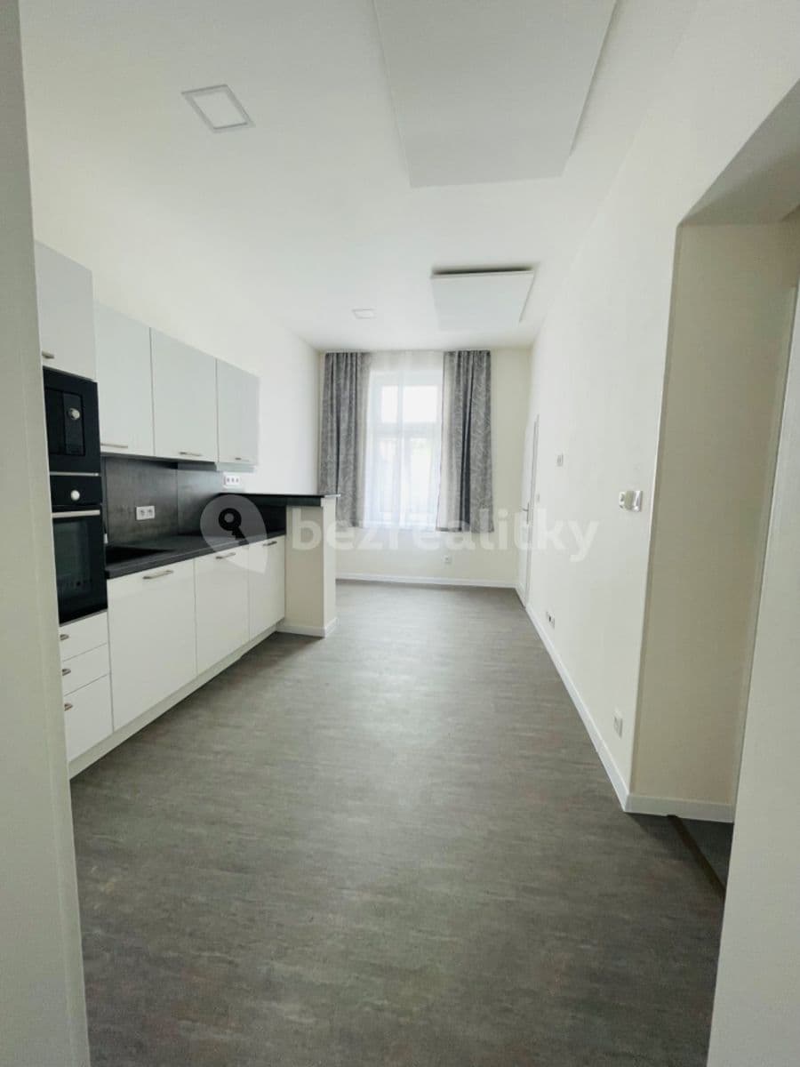 Prenájom bytu 2-izbový 40 m², Na Laurové, Praha, Praha Prenájom bytu 2-izbový 40 m², Na Laurové, Praha, Praha