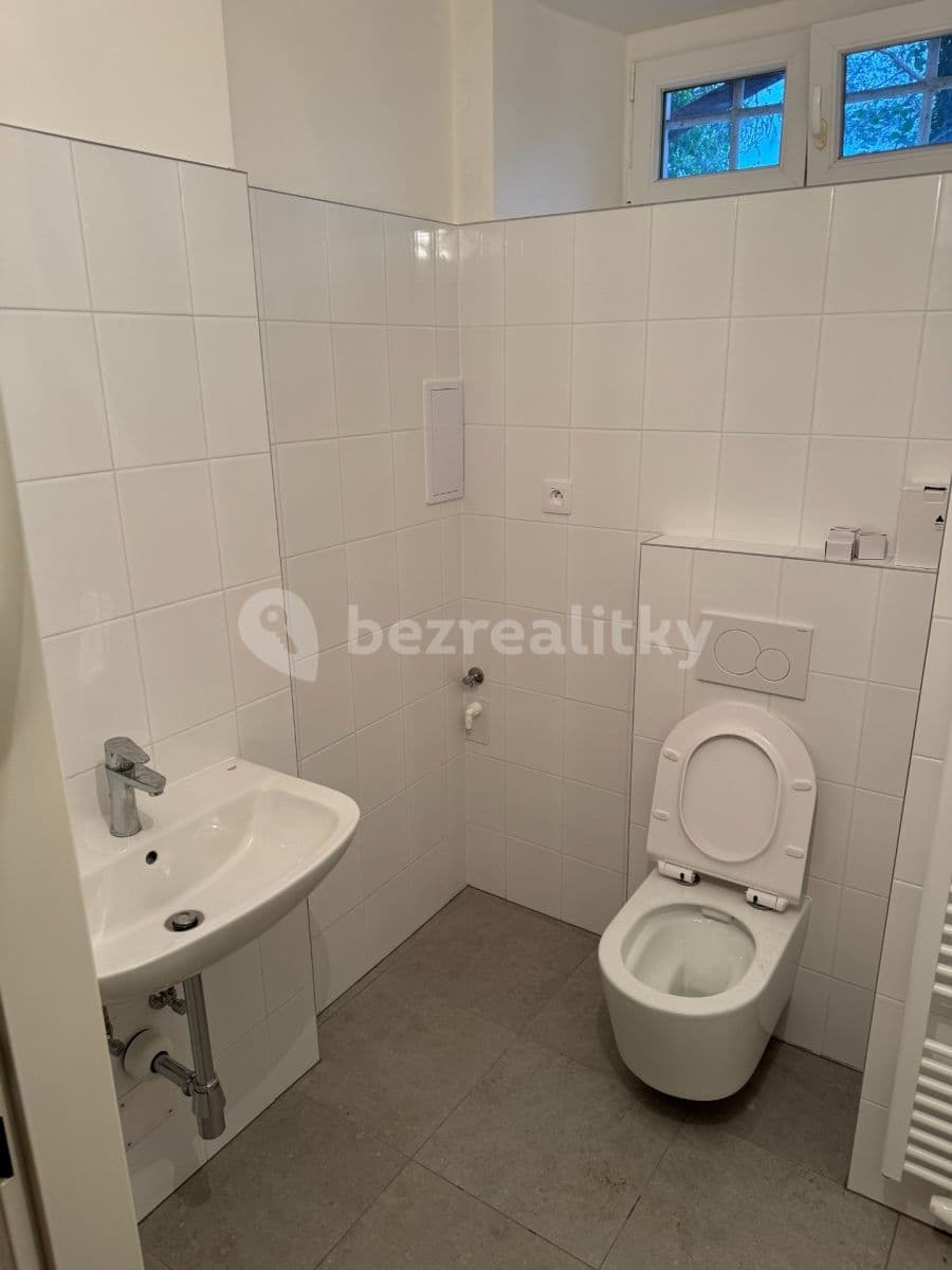 Prenájom bytu 2-izbový 55 m², Xaveriova, Praha, Praha Prenájom bytu 2-izbový 55 m², Xaveriova, Praha, Praha