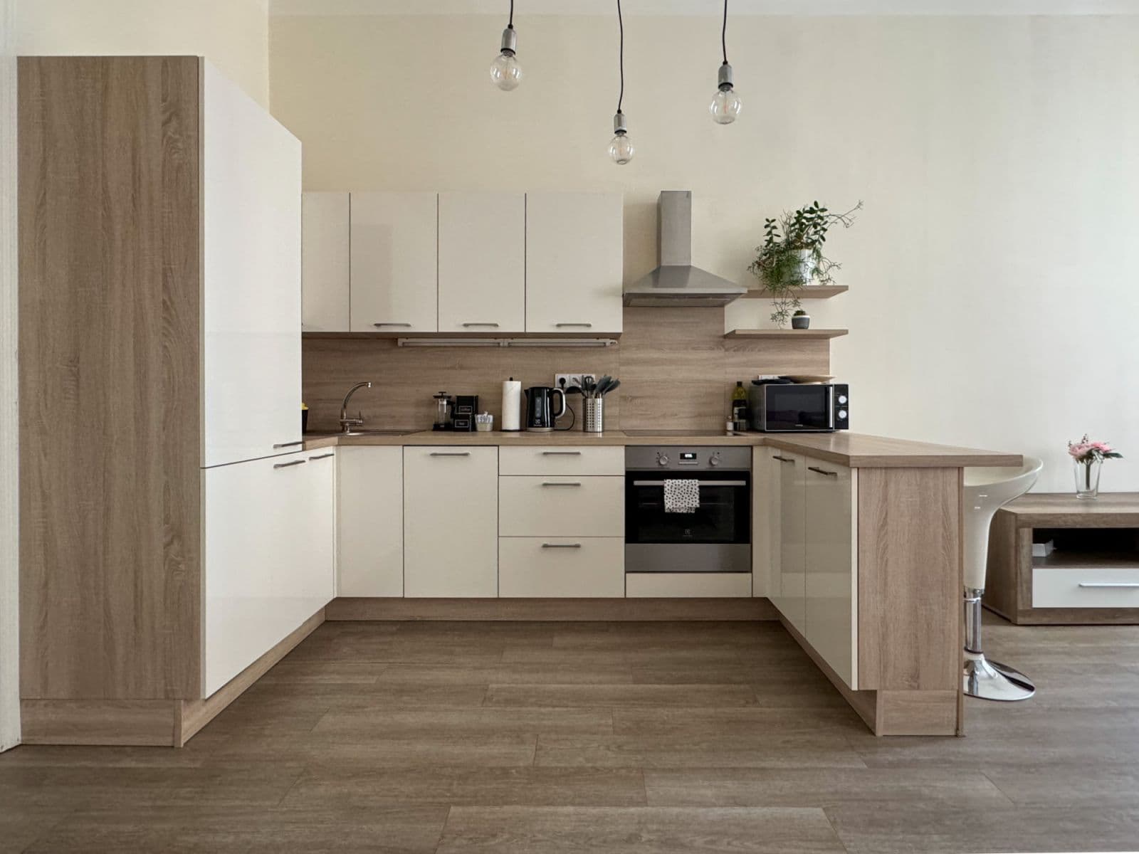 Prenájom bytu 133 m², Španělská, Praha, Praha Prenájom bytu 133 m², Španělská, Praha, Praha