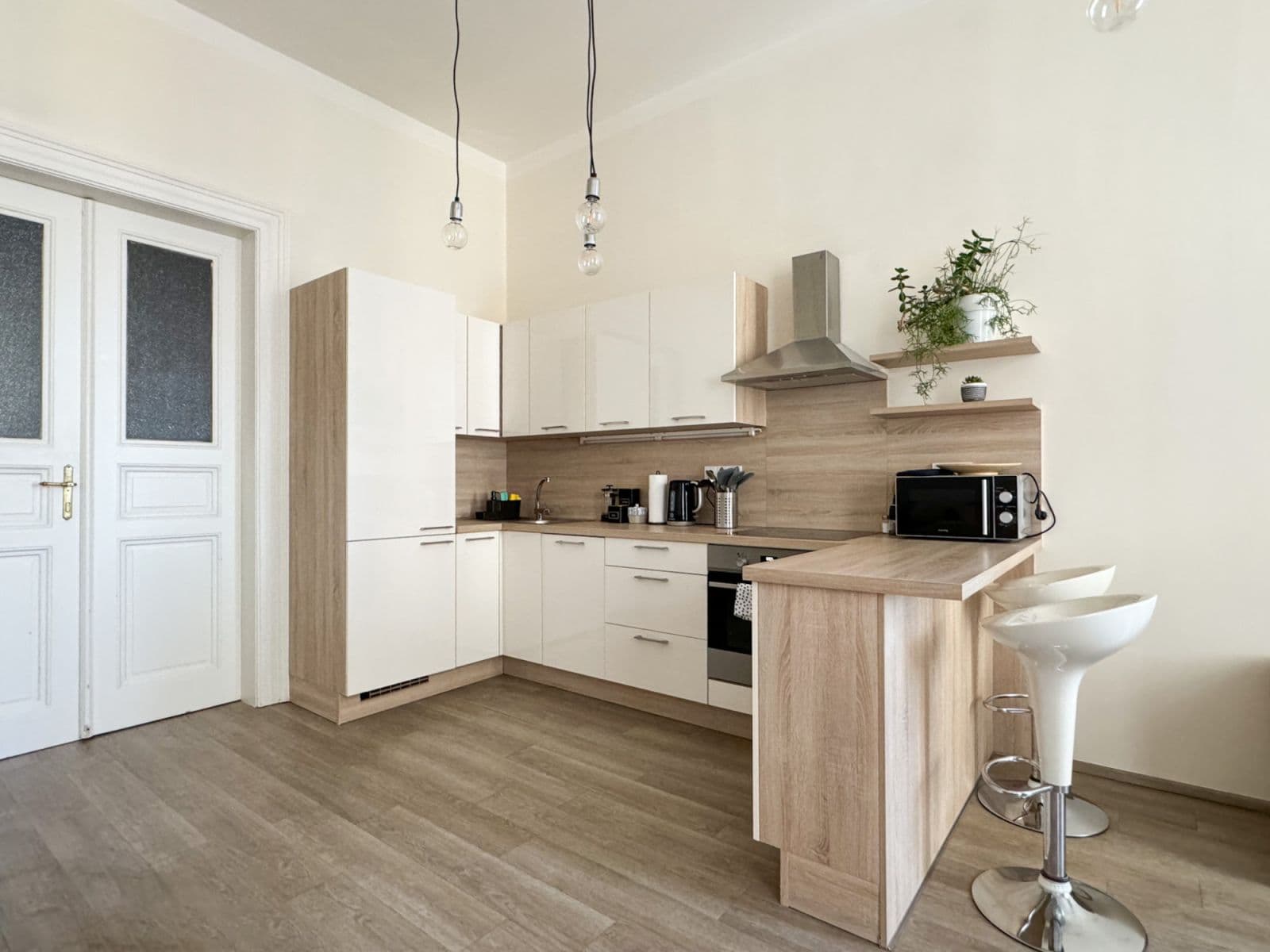 Prenájom bytu 133 m², Španělská, Praha, Praha Prenájom bytu 133 m², Španělská, Praha, Praha