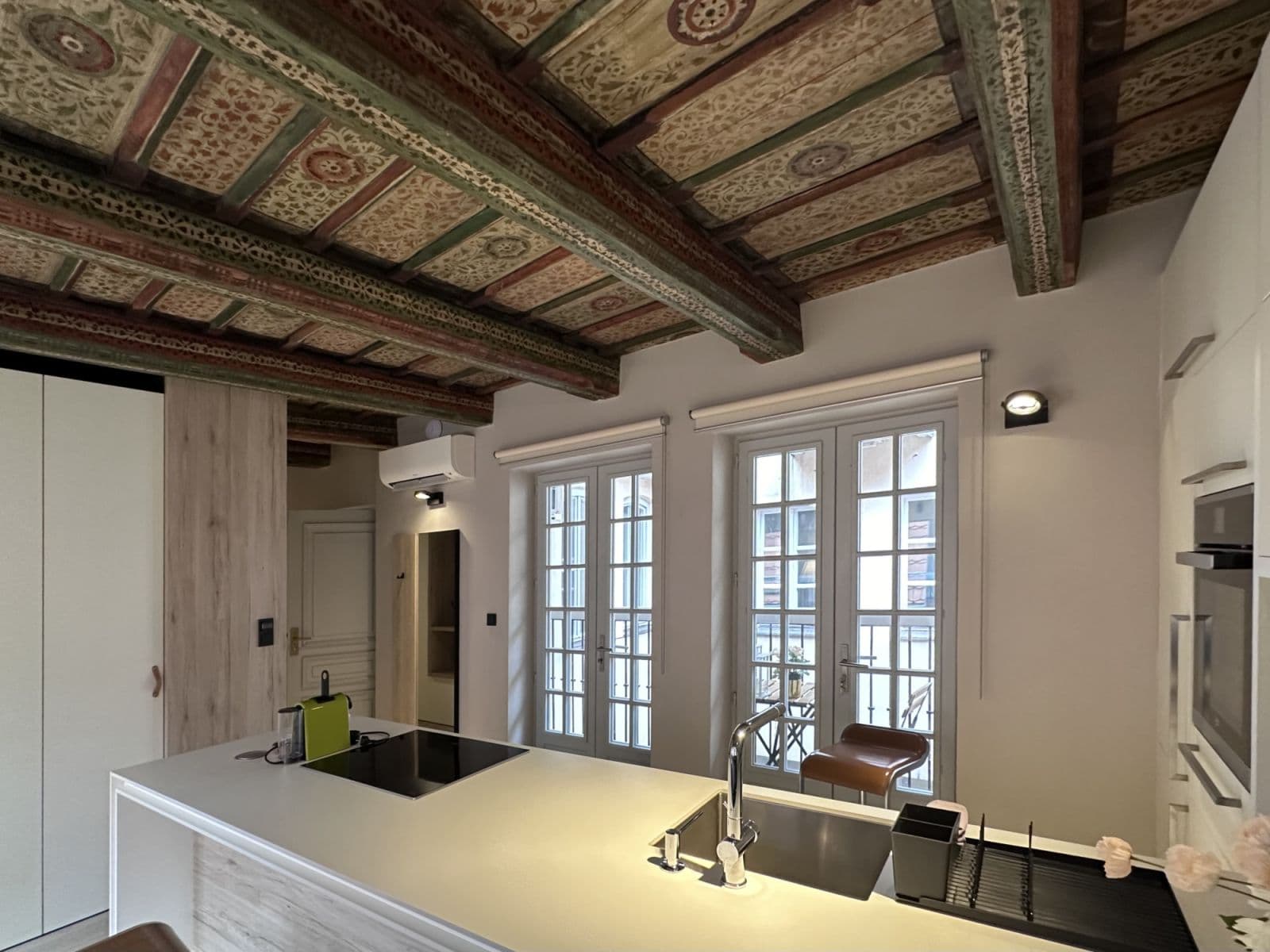 Prenájom bytu 45 m², Vlašská, Praha, Praha Prenájom bytu 45 m², Vlašská, Praha, Praha