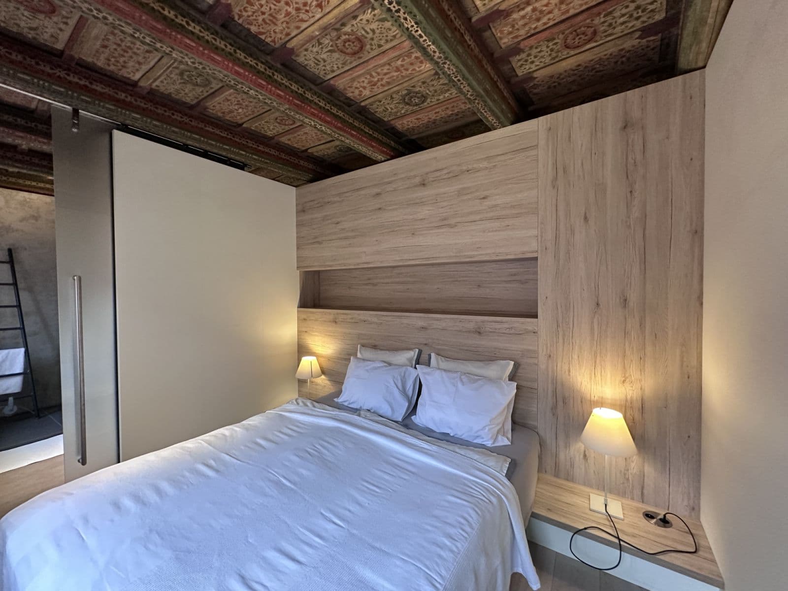 Prenájom bytu 45 m², Vlašská, Praha, Praha Prenájom bytu 45 m², Vlašská, Praha, Praha