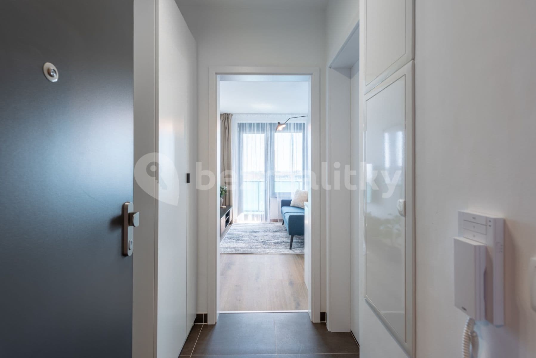 Prenájom bytu 1-izbový 32 m², Praha, Praha Prenájom bytu 1-izbový 32 m², Praha, Praha