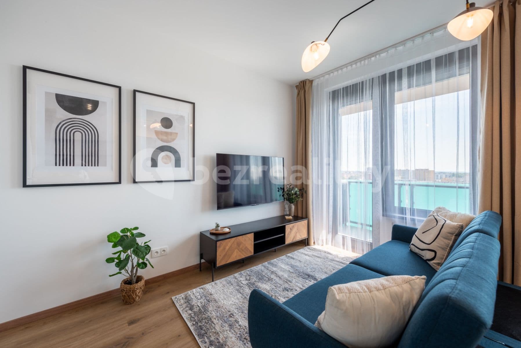 Prenájom bytu 1-izbový 32 m², Praha, Praha Prenájom bytu 1-izbový 32 m², Praha, Praha
