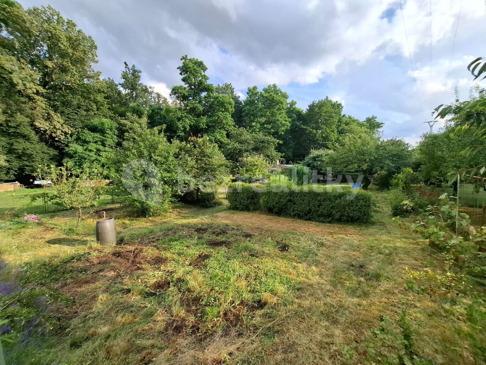 Prenájom rekreačného objektu 696 m², pozemek 544 m², Nerudova, Veltrusy, Středočeský kraj Prenájom rekreačného objektu 696 m², pozemek 544 m², Nerudova, Veltrusy, Středočeský kraj
