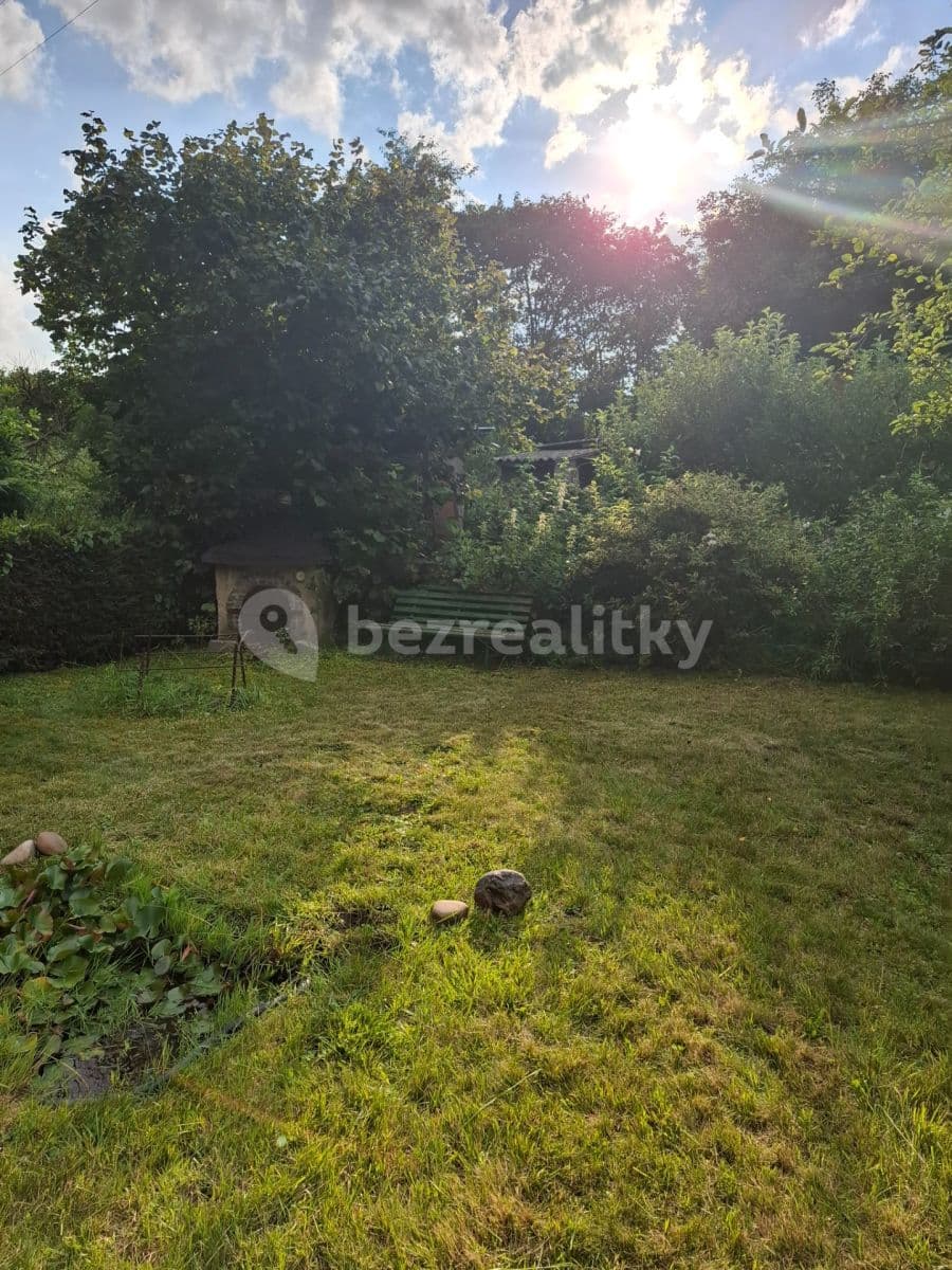 Prenájom rekreačného objektu 696 m², pozemek 544 m², Nerudova, Veltrusy, Středočeský kraj Prenájom rekreačného objektu 696 m², pozemek 544 m², Nerudova, Veltrusy, Středočeský kraj