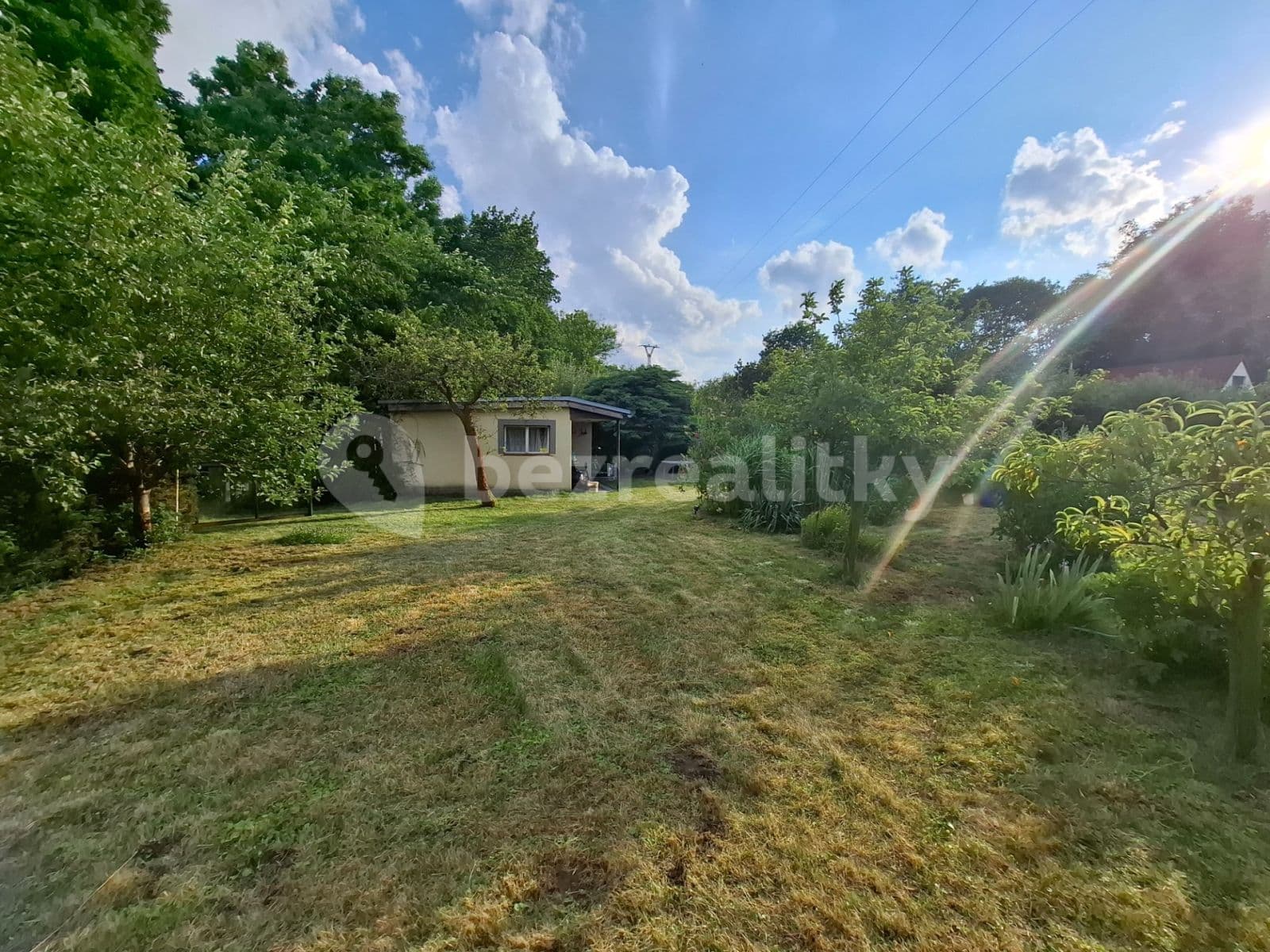 Prenájom rekreačného objektu 696 m², pozemek 544 m², Nerudova, Veltrusy, Středočeský kraj Prenájom rekreačného objektu 696 m², pozemek 544 m², Nerudova, Veltrusy, Středočeský kraj