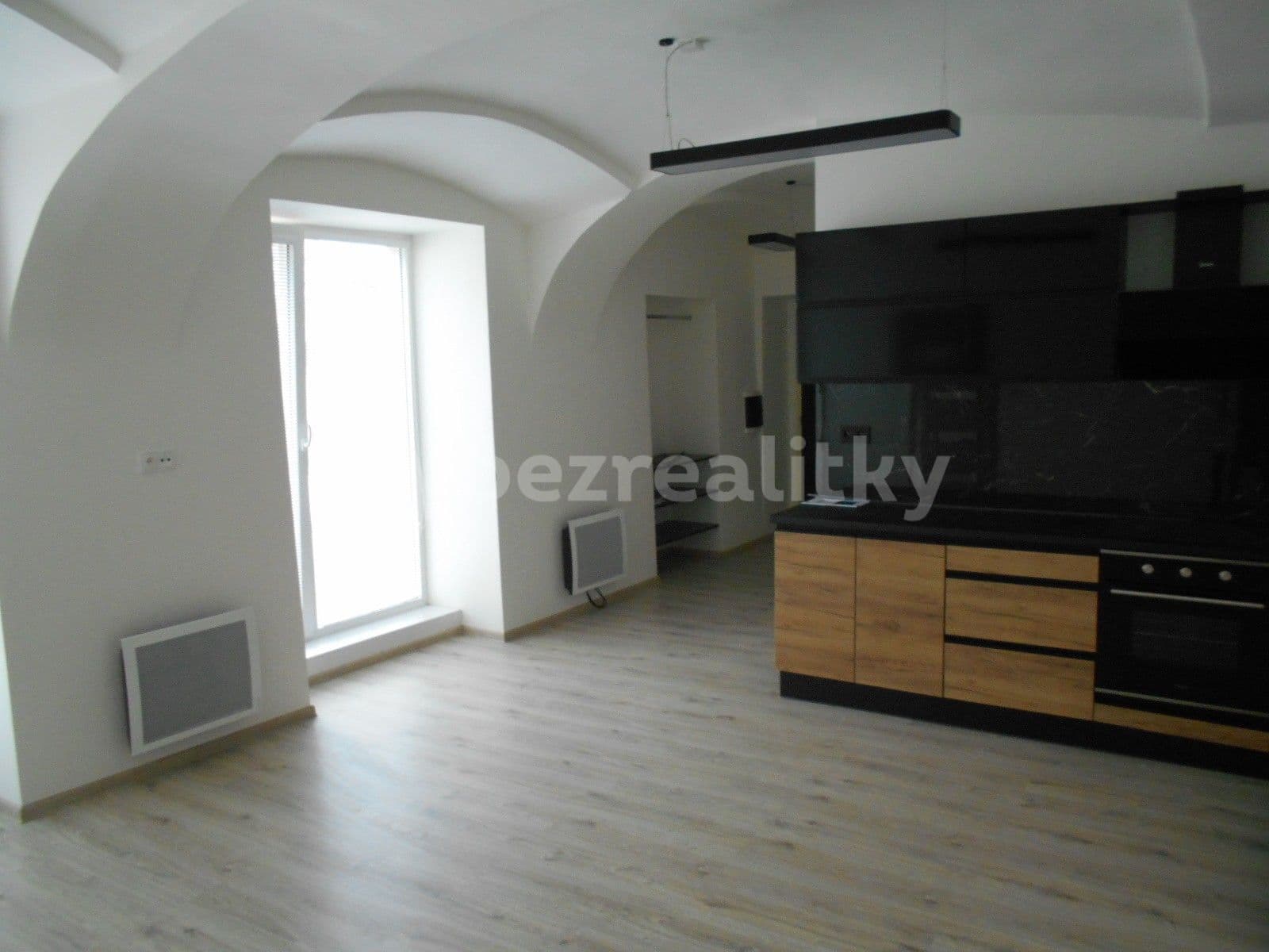 Prenájom bytu 2-izbový 57 m², Česká, Louny, Ústecký kraj Prenájom bytu 2-izbový 57 m², Česká, Louny, Ústecký kraj