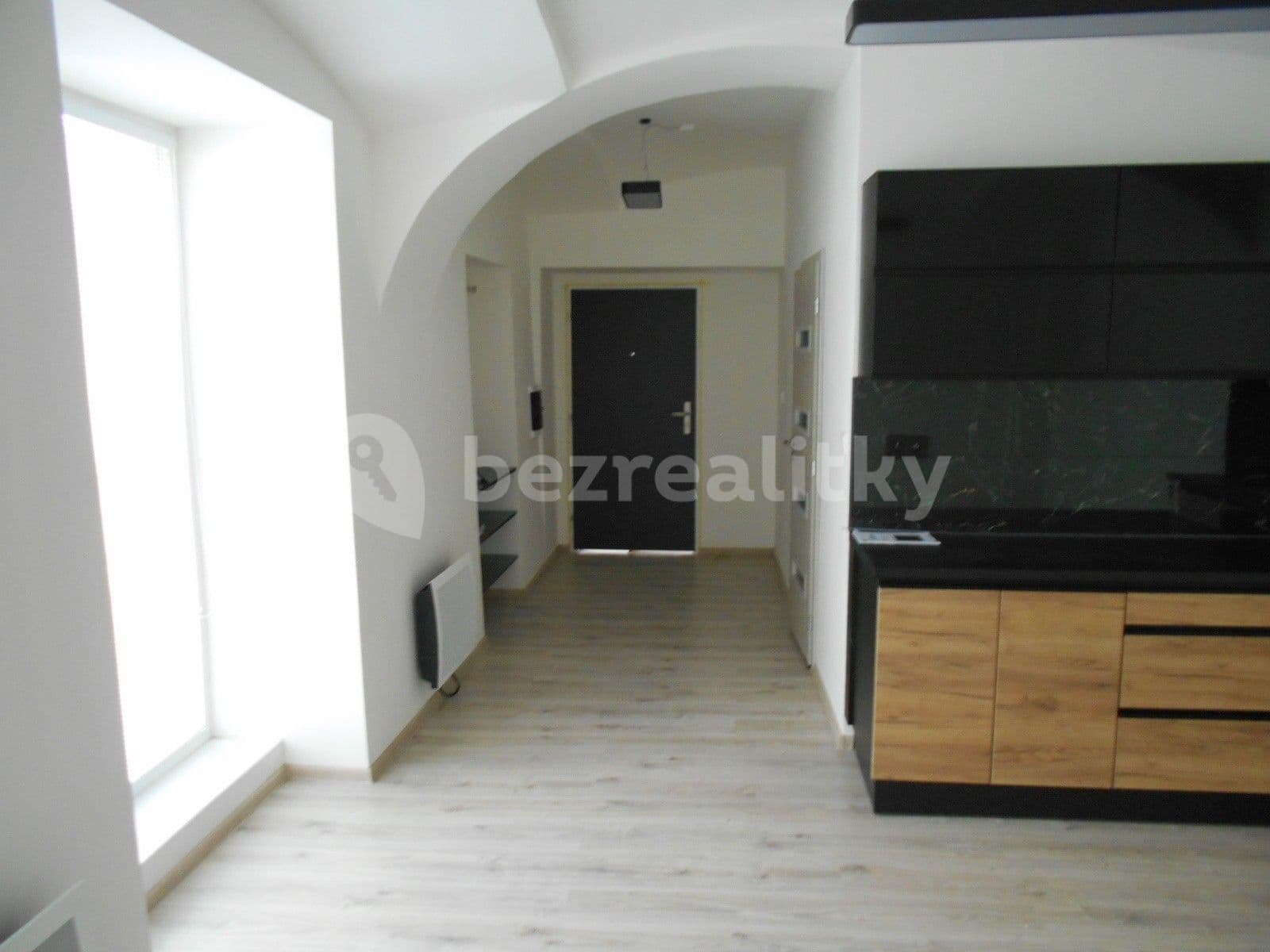 Prenájom bytu 2-izbový 57 m², Česká, Louny, Ústecký kraj Prenájom bytu 2-izbový 57 m², Česká, Louny, Ústecký kraj