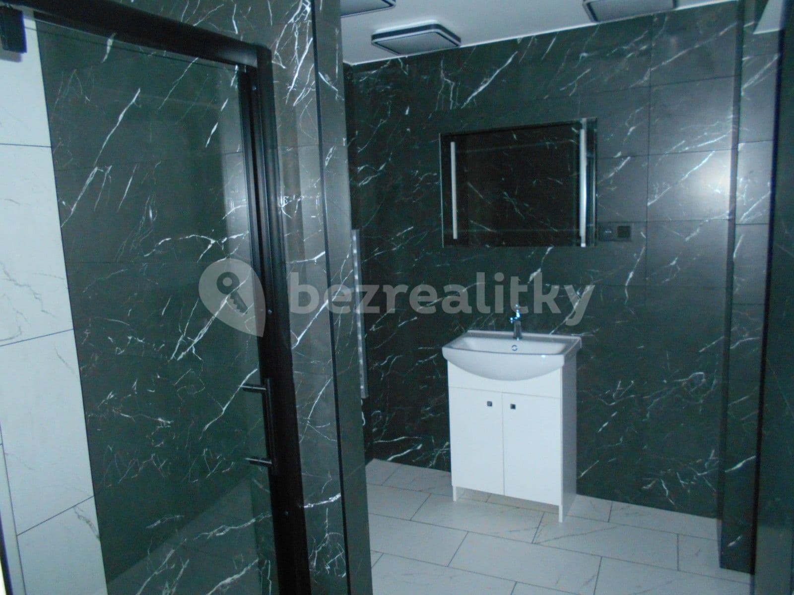 Prenájom bytu 2-izbový 57 m², Česká, Louny, Ústecký kraj Prenájom bytu 2-izbový 57 m², Česká, Louny, Ústecký kraj