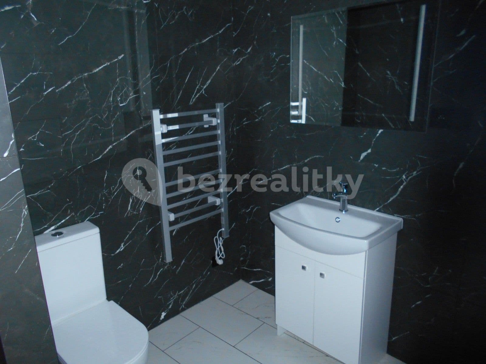 Prenájom bytu 2-izbový 57 m², Česká, Louny, Ústecký kraj Prenájom bytu 2-izbový 57 m², Česká, Louny, Ústecký kraj