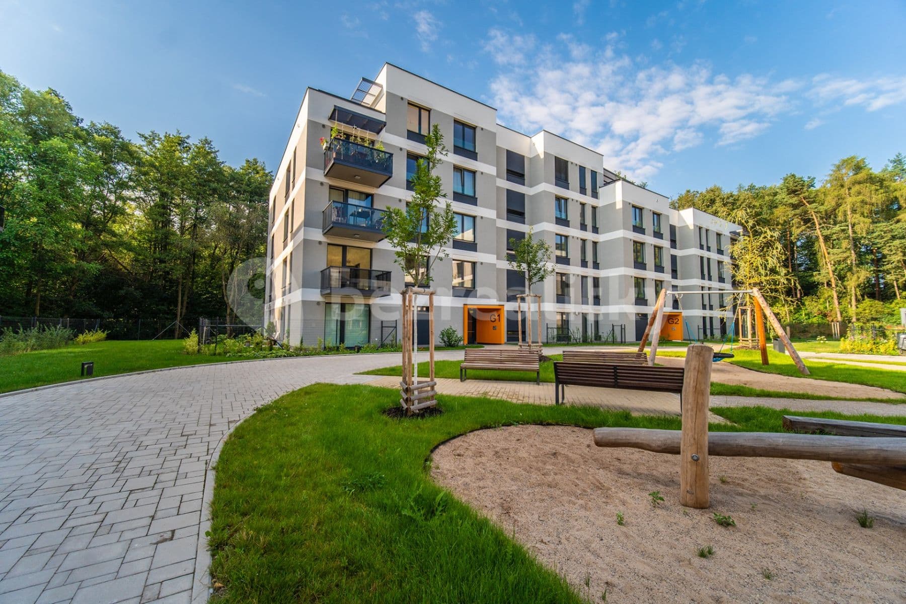 Prenájom bytu 1-izbový 43 m², Nurmiho, Praha, Praha Prenájom bytu 1-izbový 43 m², Nurmiho, Praha, Praha