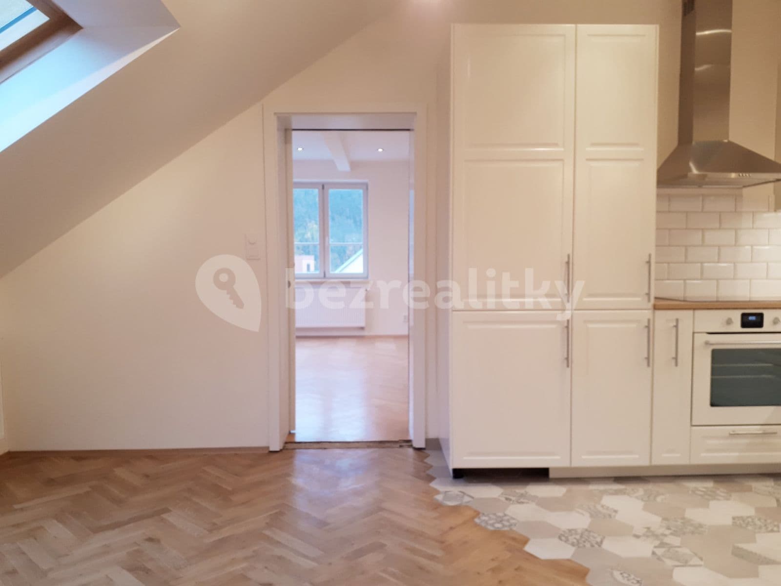 Prenájom bytu 3-izbový 83 m², Radlická, Praha, Praha Prenájom bytu 3-izbový 83 m², Radlická, Praha, Praha