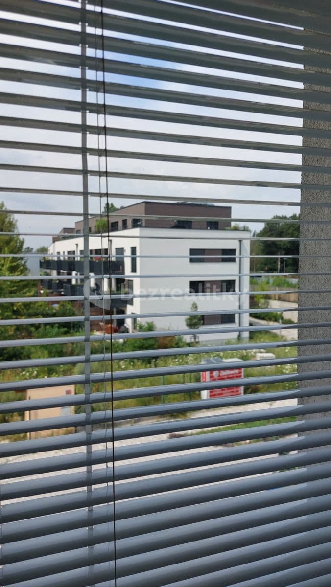 Prenájom bytu 3-izbový 58 m², Stochovská, Praha, Praha Prenájom bytu 3-izbový 58 m², Stochovská, Praha, Praha