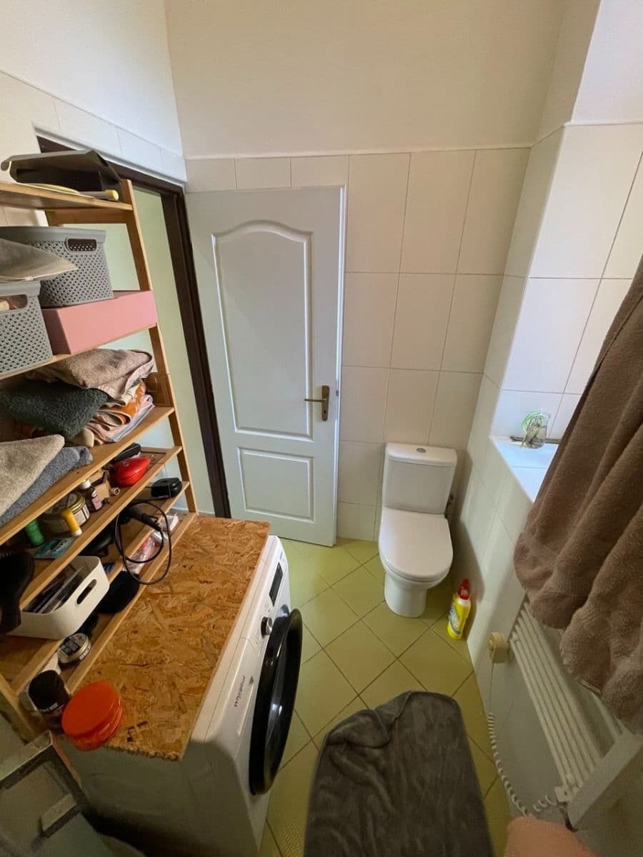 Prenájom bytu 1-izbový 32 m², Jeronýmova, Praha, Praha Prenájom bytu 1-izbový 32 m², Jeronýmova, Praha, Praha