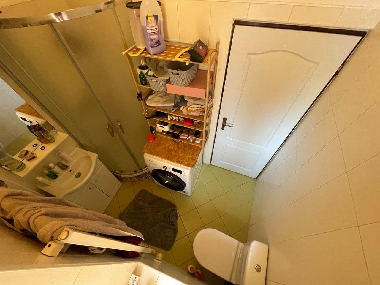 Prenájom bytu 1-izbový 32 m², Jeronýmova, Praha, Praha Prenájom bytu 1-izbový 32 m², Jeronýmova, Praha, Praha