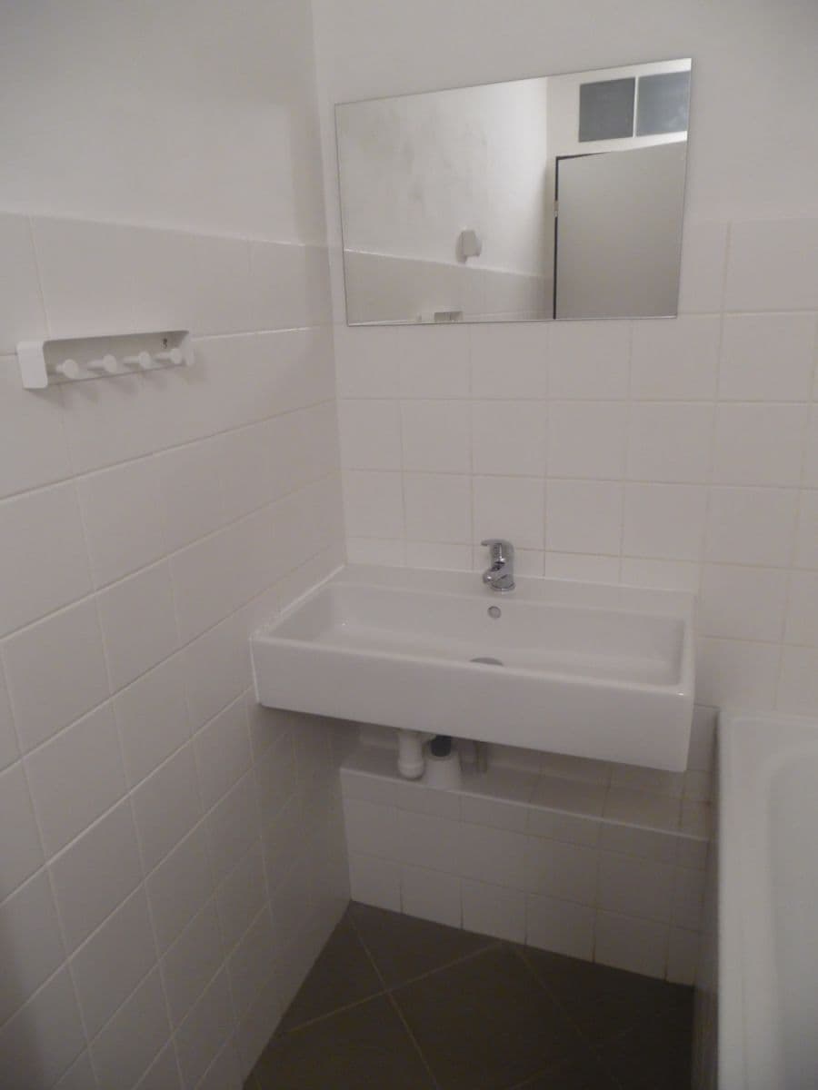 Prenájom bytu 25 m², Ďáblická, Praha, Praha Prenájom bytu 25 m², Ďáblická, Praha, Praha