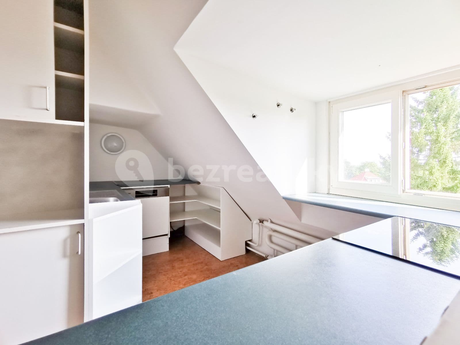 Prenájom bytu 2-izbový 86 m², Synkovská, Praha, Praha Prenájom bytu 2-izbový 86 m², Synkovská, Praha, Praha