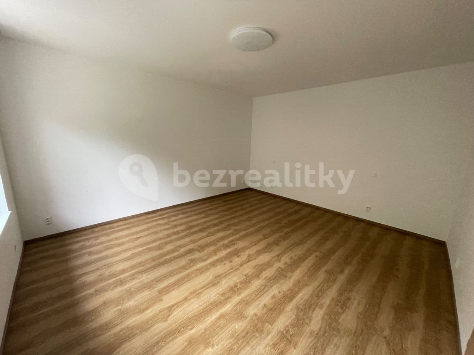 Prenájom bytu 2-izbový 62 m², Rynoltická, Liberec, Liberecký kraj Prenájom bytu 2-izbový 62 m², Rynoltická, Liberec, Liberecký kraj