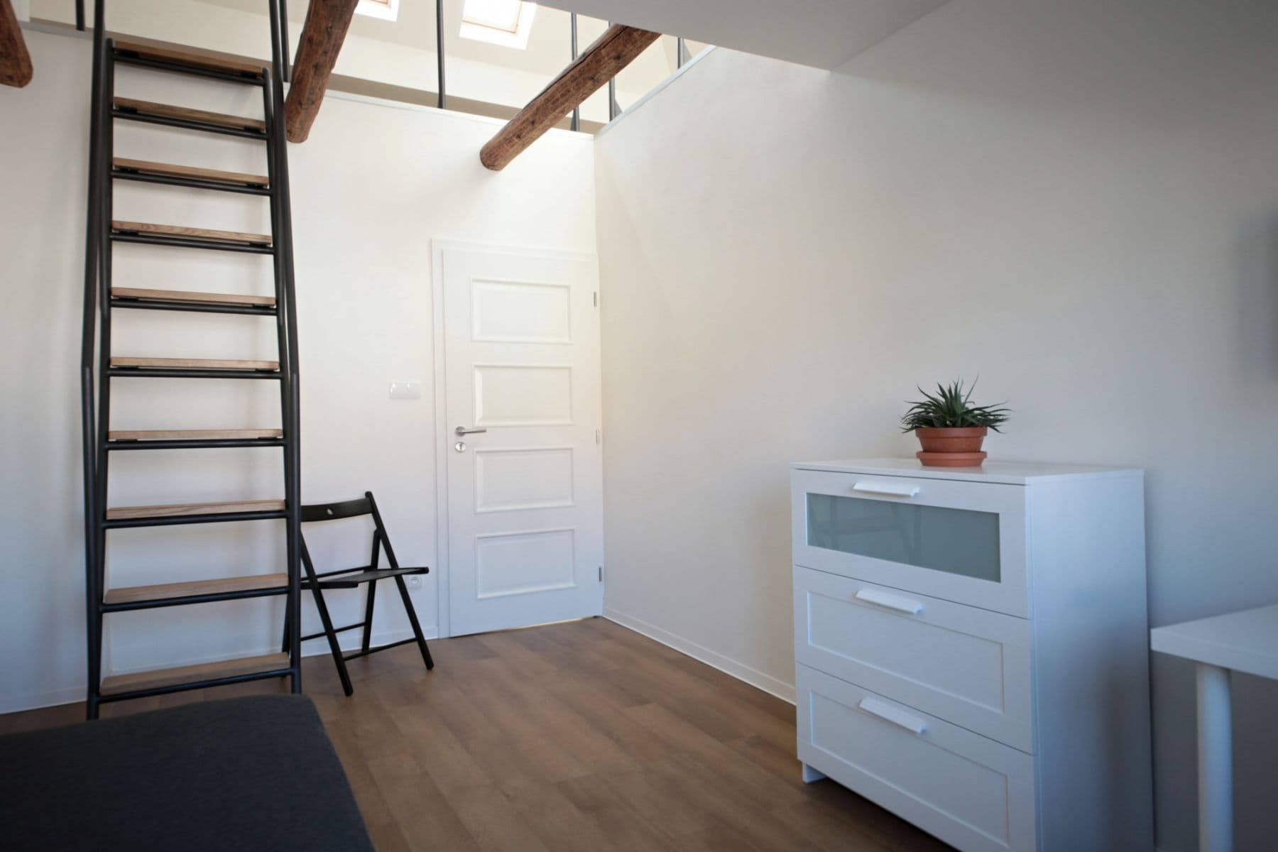 Prenájom bytu 270 m², Čistovická, Praha, Praha Prenájom bytu 270 m², Čistovická, Praha, Praha