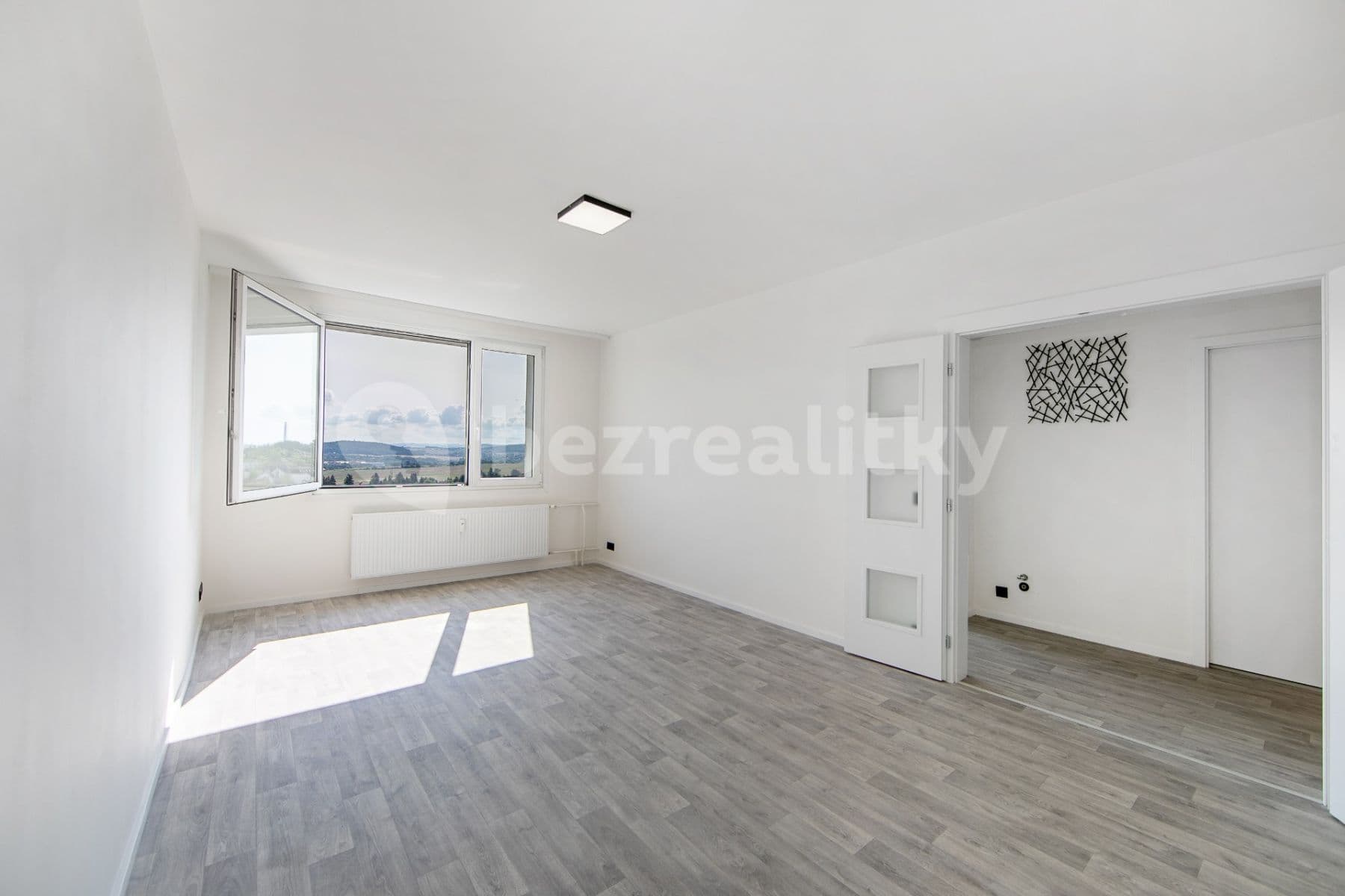 Prenájom bytu 1-izbový 39 m², Ledecká, Plzeň, Plzeňský kraj Prenájom bytu 1-izbový 39 m², Ledecká, Plzeň, Plzeňský kraj