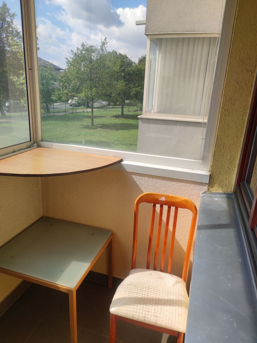 Prenájom bytu 1-izbový 38 m², Praha, Praha Prenájom bytu 1-izbový 38 m², Praha, Praha