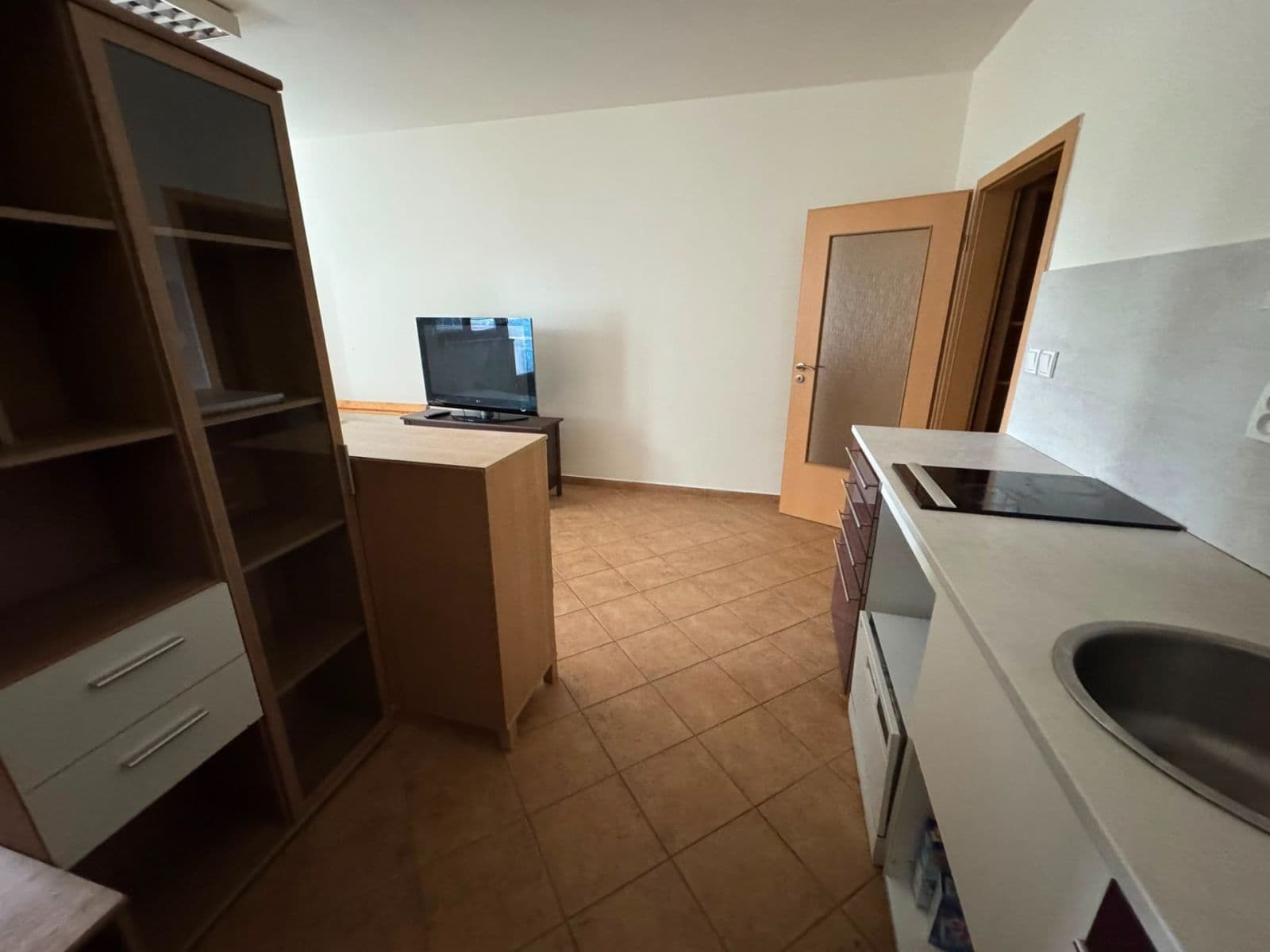 Prenájom bytu 1-izbový 38 m², Praha, Praha Prenájom bytu 1-izbový 38 m², Praha, Praha