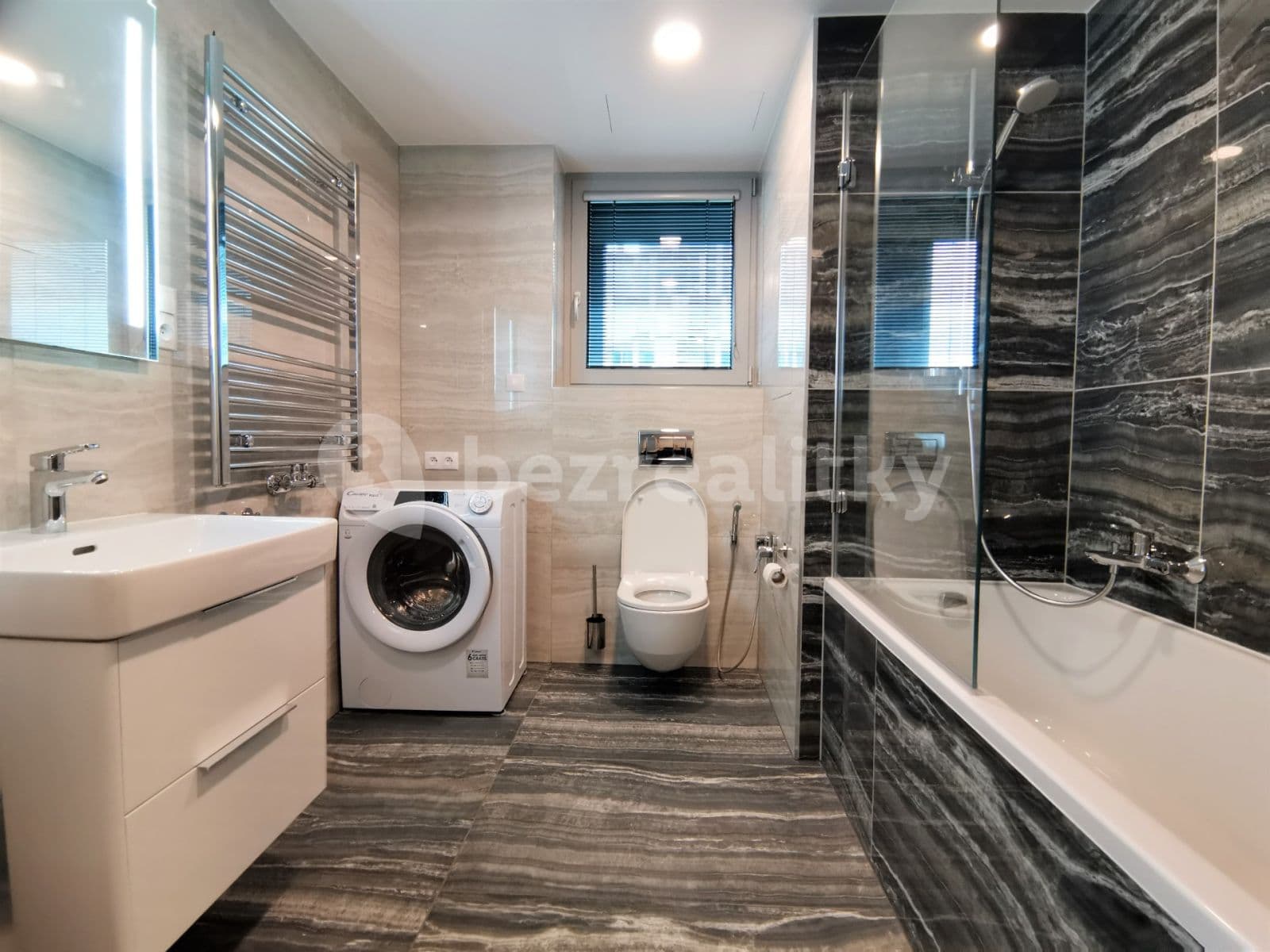 Prenájom bytu 2-izbový 56 m², Kurta Konráda, Praha, Praha Prenájom bytu 2-izbový 56 m², Kurta Konráda, Praha, Praha
