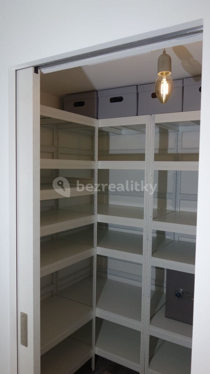 Prenájom bytu 2-izbový 56 m², Kurta Konráda, Praha, Praha Prenájom bytu 2-izbový 56 m², Kurta Konráda, Praha, Praha