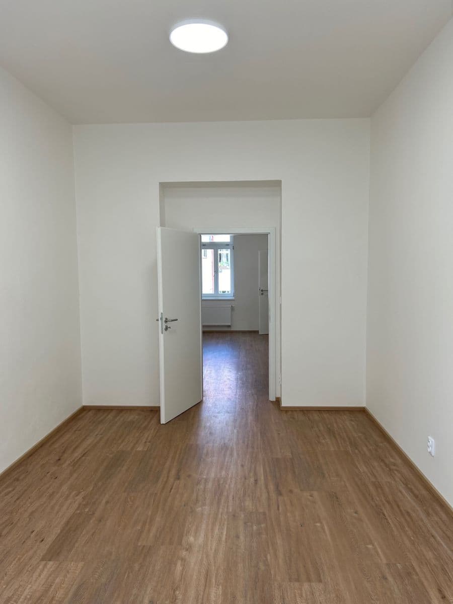 Prenájom bytu 2-izbový 41 m², U Santošky, Praha, Praha Prenájom bytu 2-izbový 41 m², U Santošky, Praha, Praha