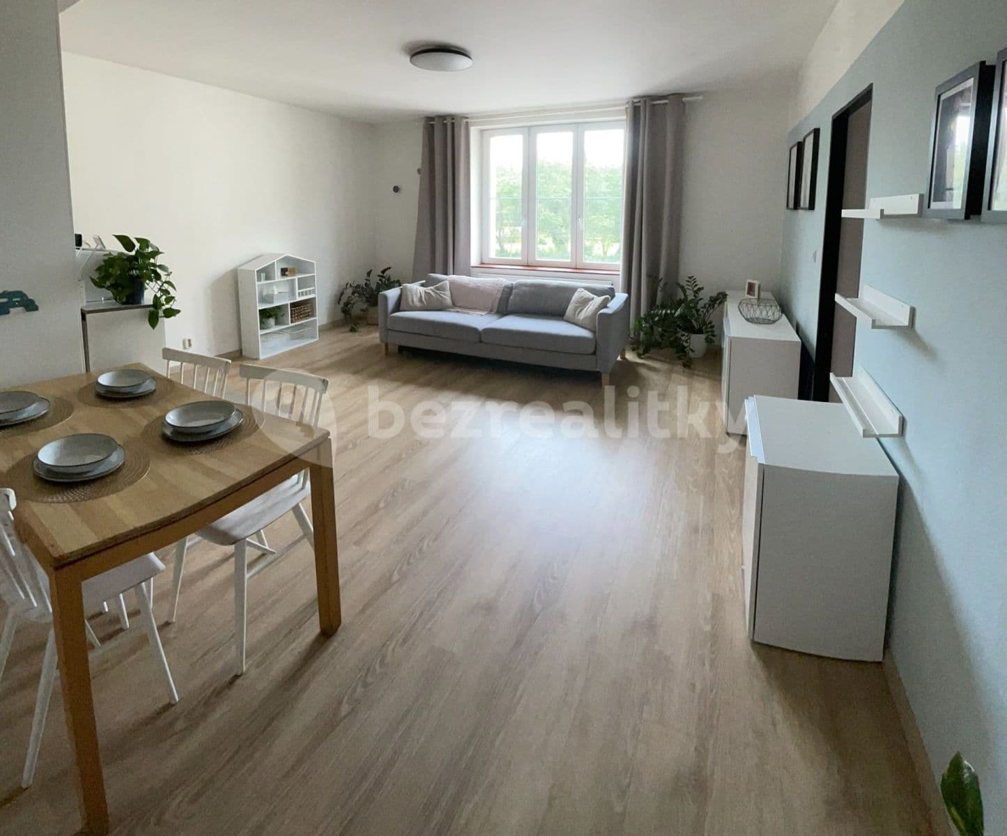 Prenájom bytu 4-izbový 82 m², Záběhlická, Praha, Praha Prenájom bytu 4-izbový 82 m², Záběhlická, Praha, Praha
