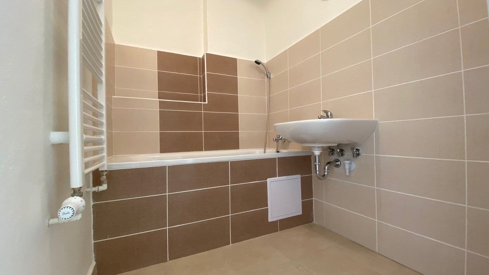 Prenájom bytu 2-izbový 61 m², Gorkého, Havířov, Moravskoslezský kraj Prenájom bytu 2-izbový 61 m², Gorkého, Havířov, Moravskoslezský kraj